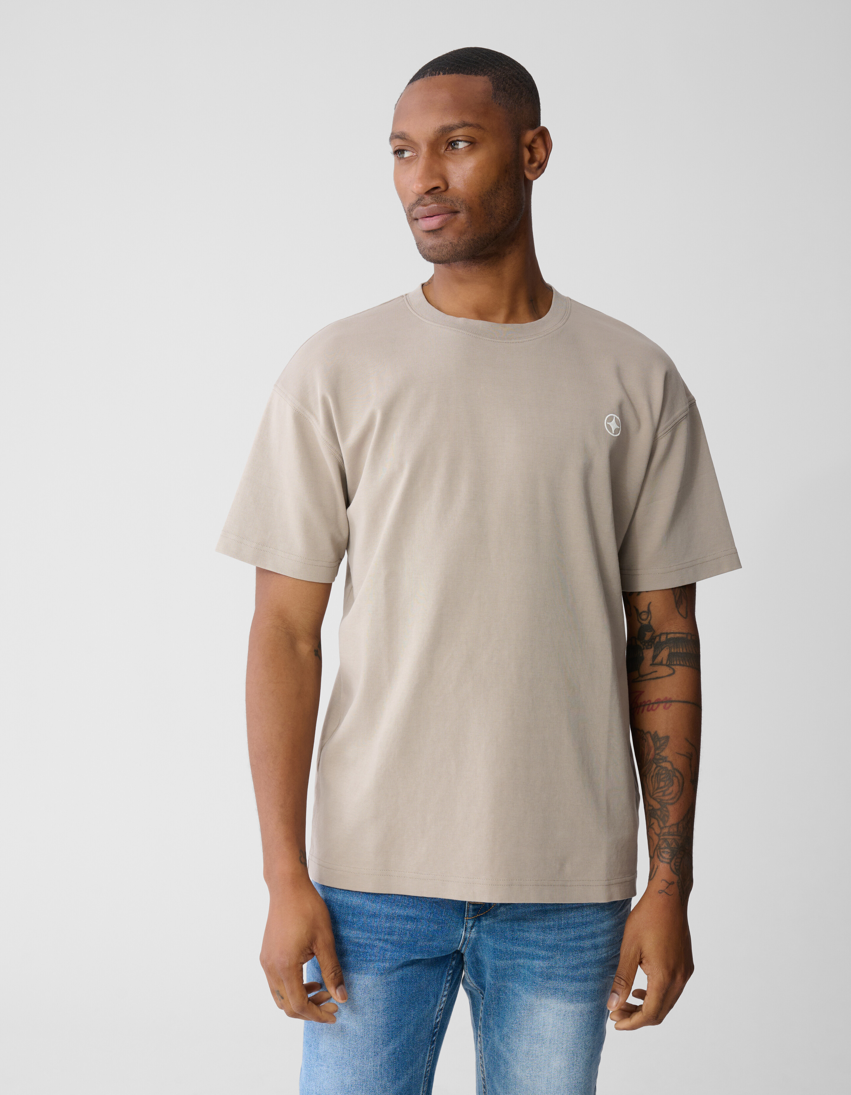 Spark Embroidery T-Shirt Hellbraun SHOEBY MEN