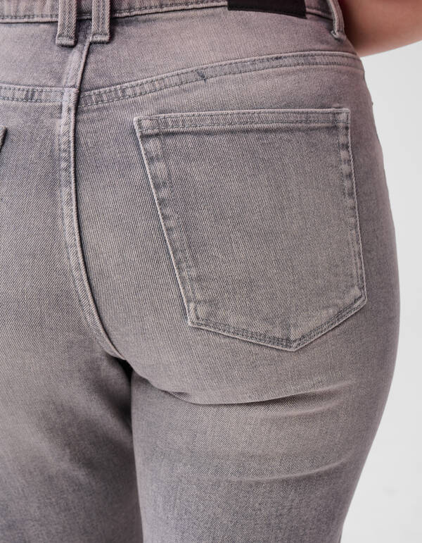 Tapered Fit Jeans Hellgrau SHOEBY WOMEN