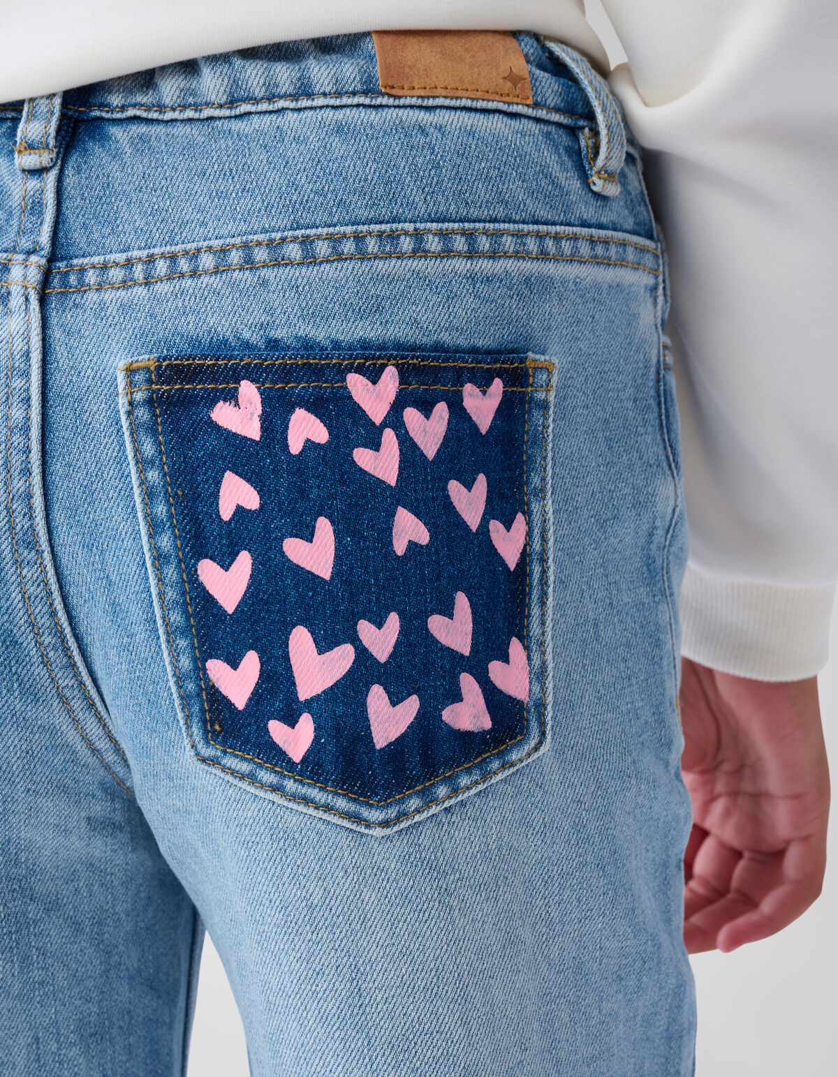 Straight Fit Jeans Gebleicht SHOEBY GIRLS