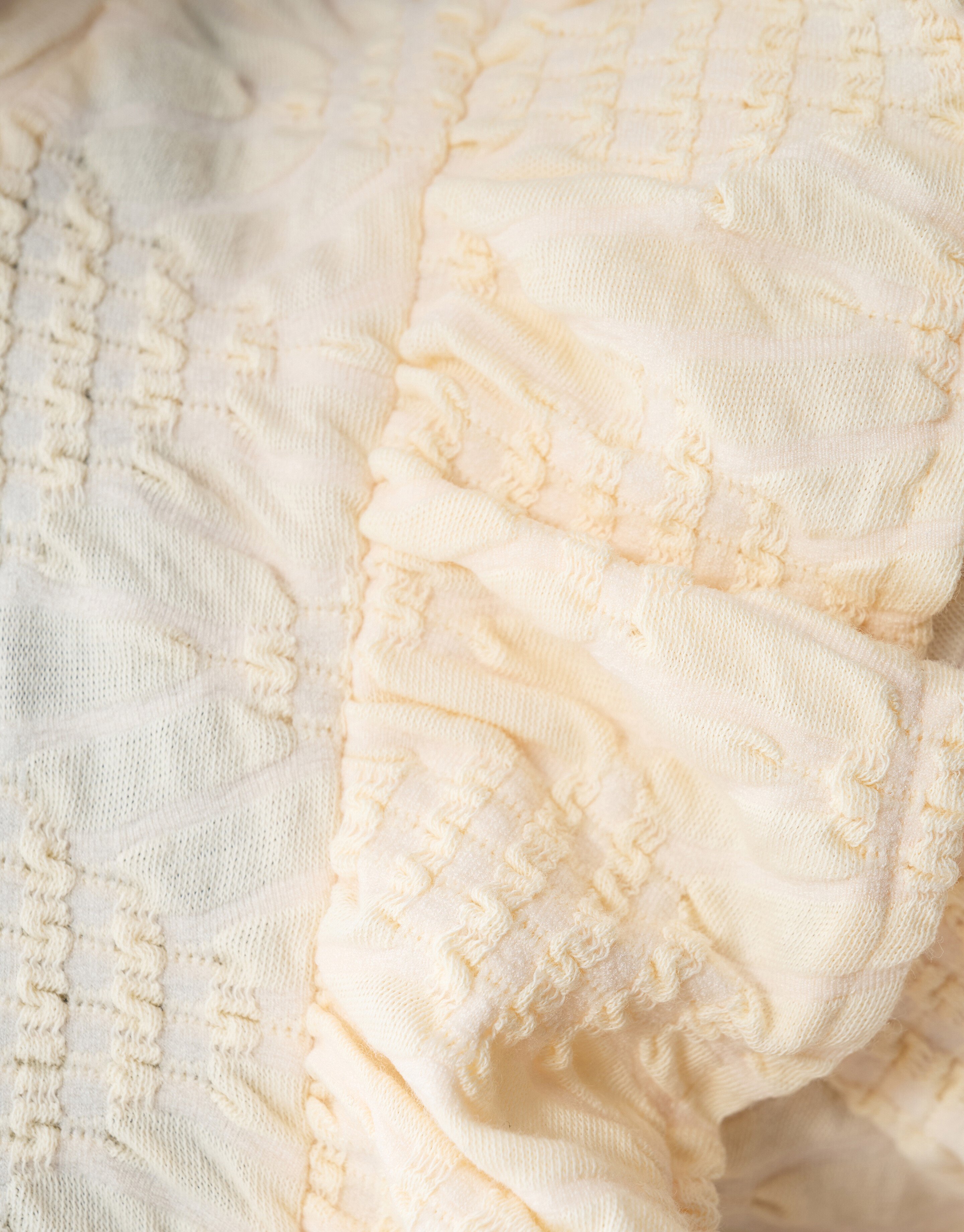 Rüschentop in Cremeweiß SHOEBY GIRLS