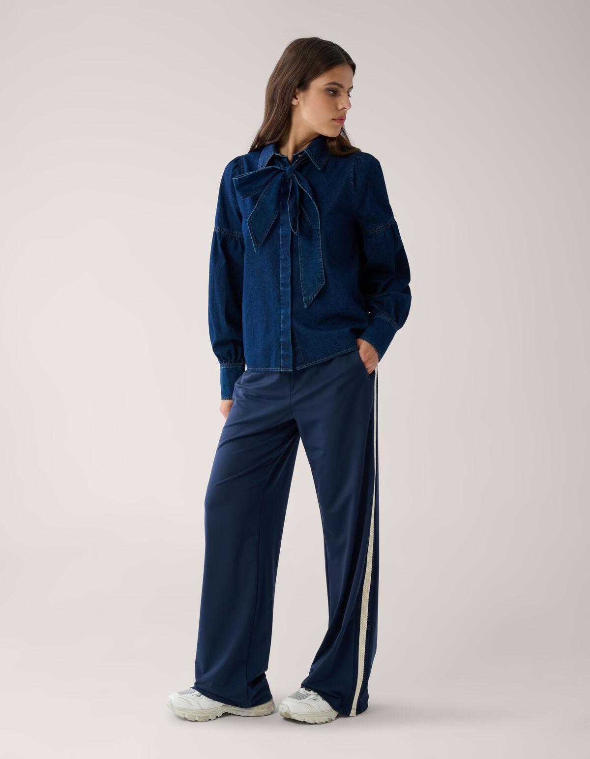 Travel Tape Hose wide leg Dunkelblau SHOEBY WOMEN