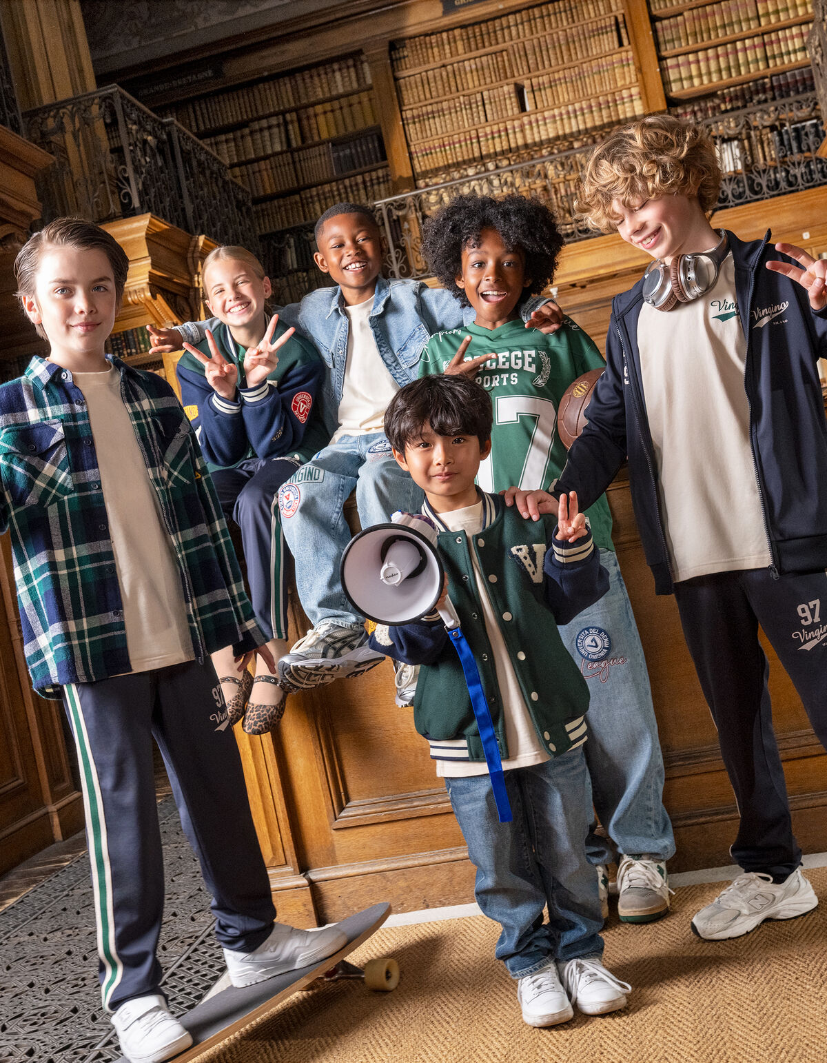 College-Weste Dunkelblau von Vingino SHOEBY BOYS