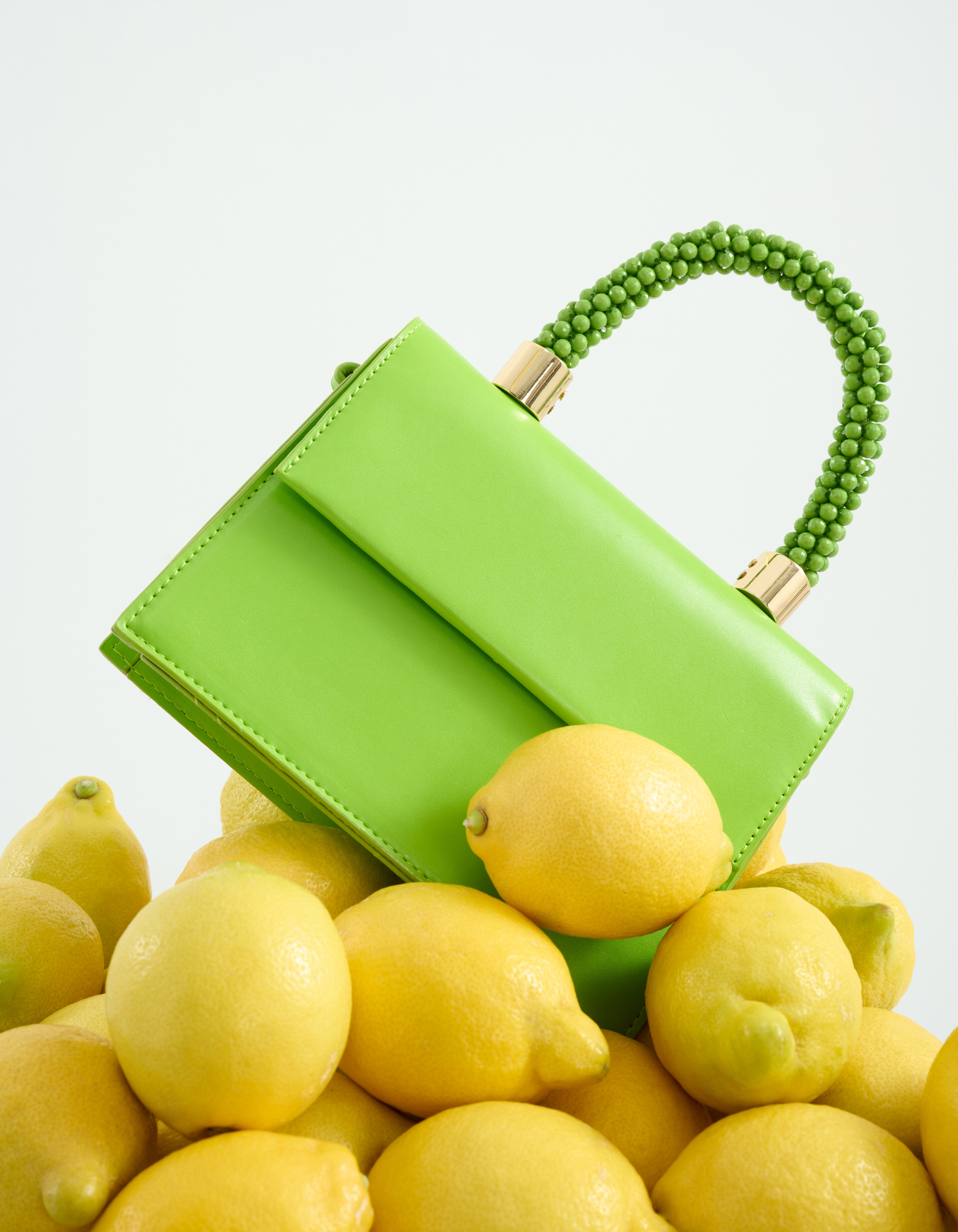 Mini Tasche mit Perlen Grün SHOEBY ACCESSOIRES