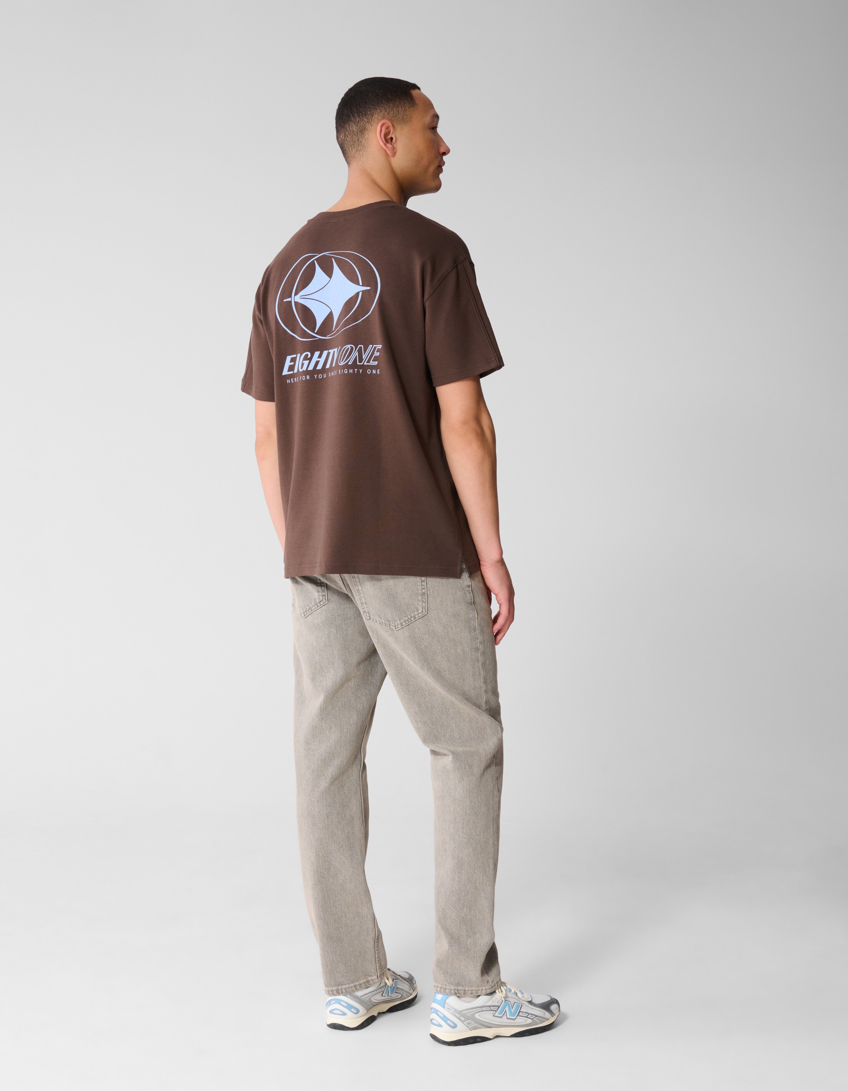 Eighty One Artwork T-Shirt Dunkelbraun SHOEBY MEN