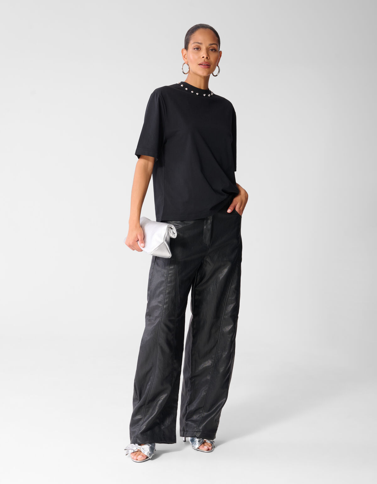 T-Shirt mit Nieten am Kragen Schwarz SHOEBY WOMEN