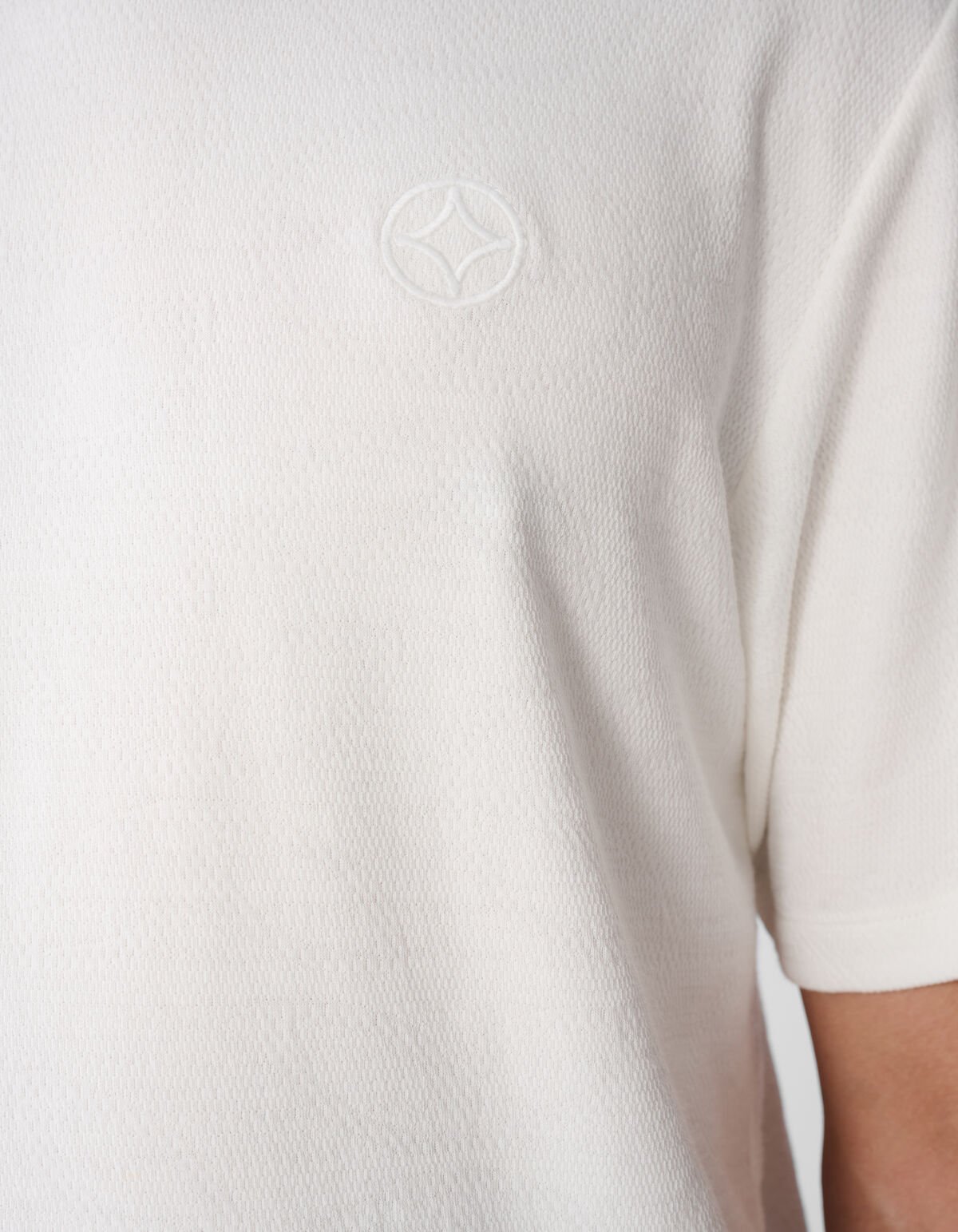 Spark Struktur T-Shirt Gebrochen Wei&szlig; SHOEBY MEN