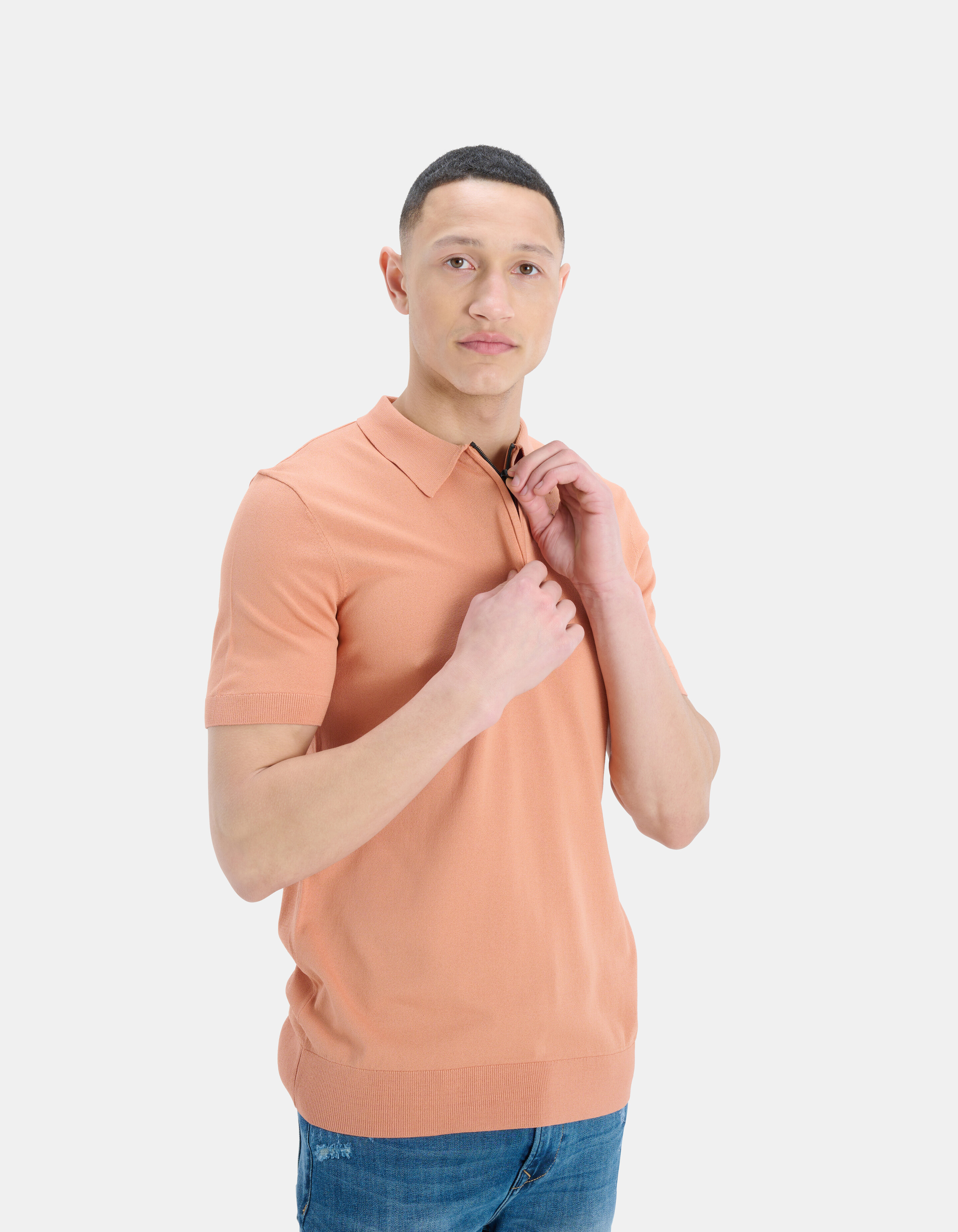 Gestricktes Poloshirt mit Reißverschluss REFILL