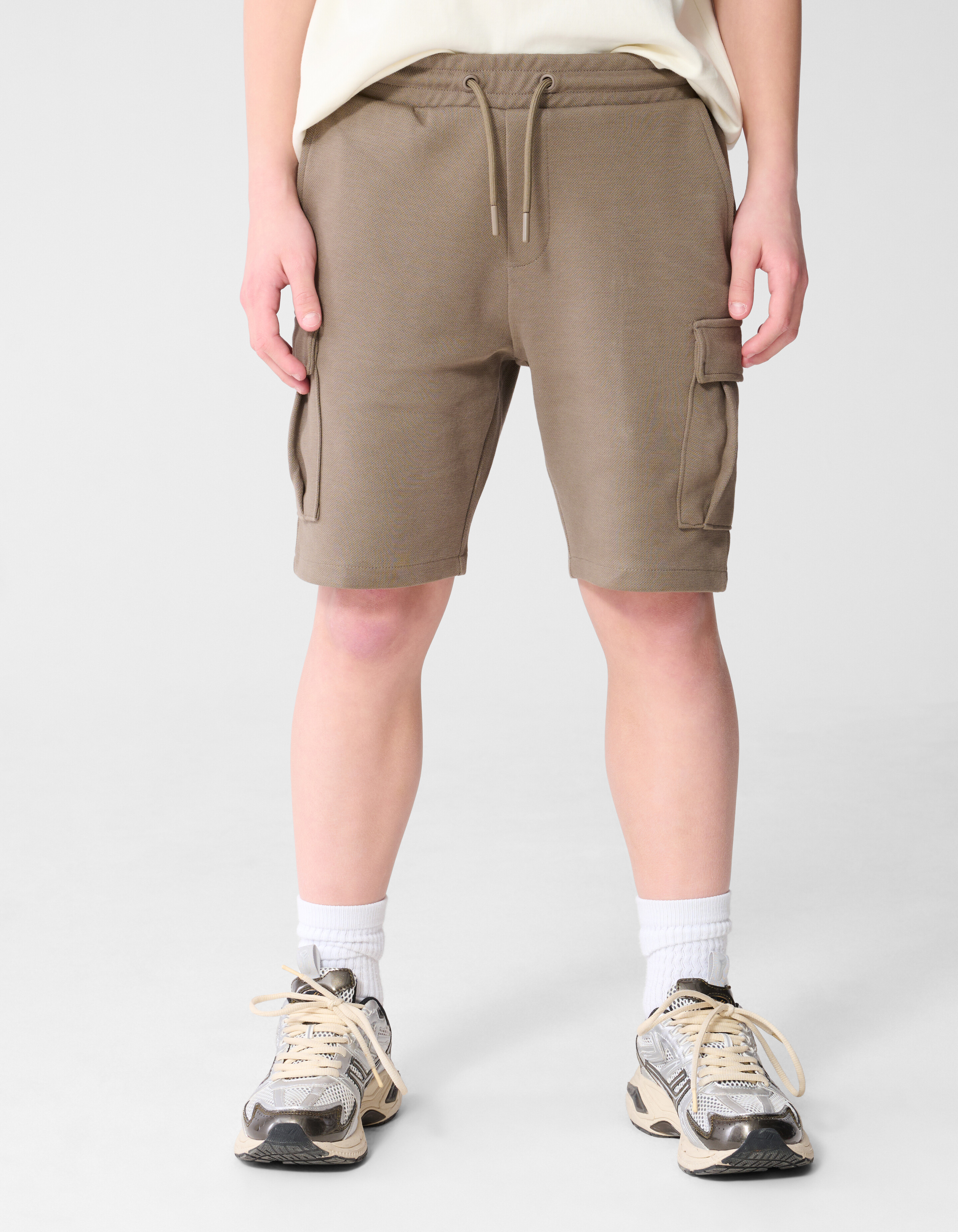Cargo Piqu&eacute; Shorts Taupe SHOEBY BOYS