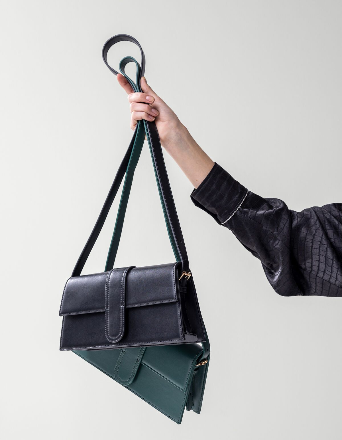 Rechteckige Tasche Dunkelgr&uuml;n SHOEBY ACCESSOIRES