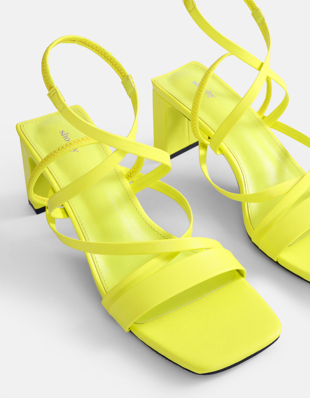 Sandalen mit Absatz Gelb SHOEBY SHOES