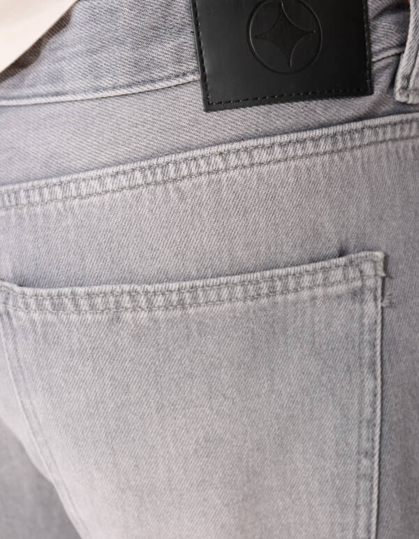 Relaxed Fit Jeans Grau SHOEBY MEN