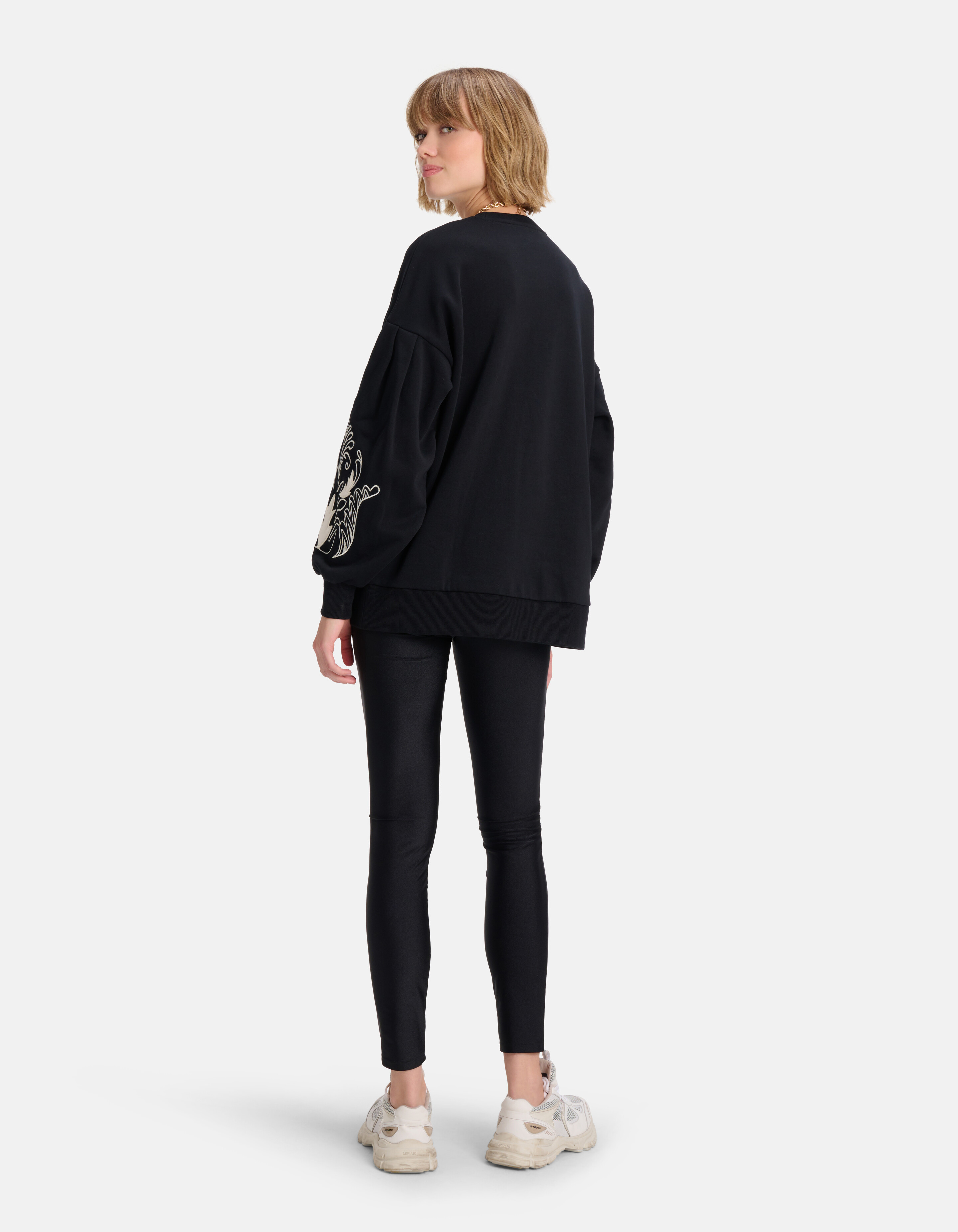 Pullover mit gestickten Details SHOEBY WOMEN