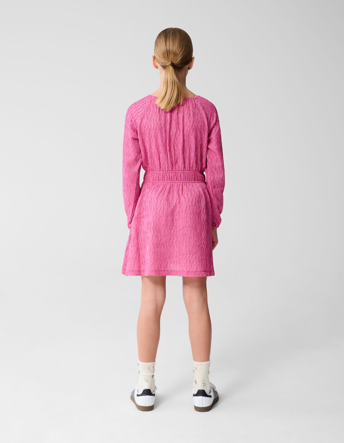 Kleid mit gewellter Textur Rosa SHOEBY GIRLS