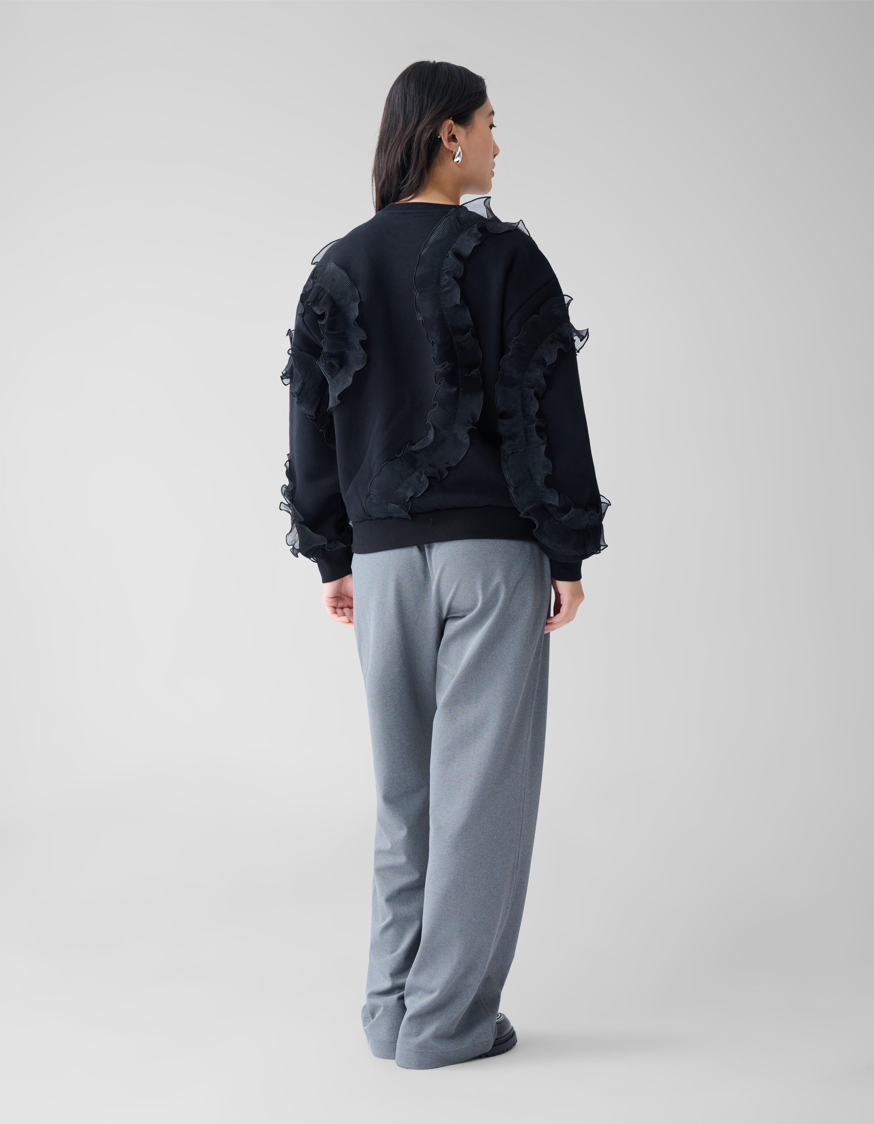 Pullover mit Rüschen Schwarz SHOEBY WOMEN