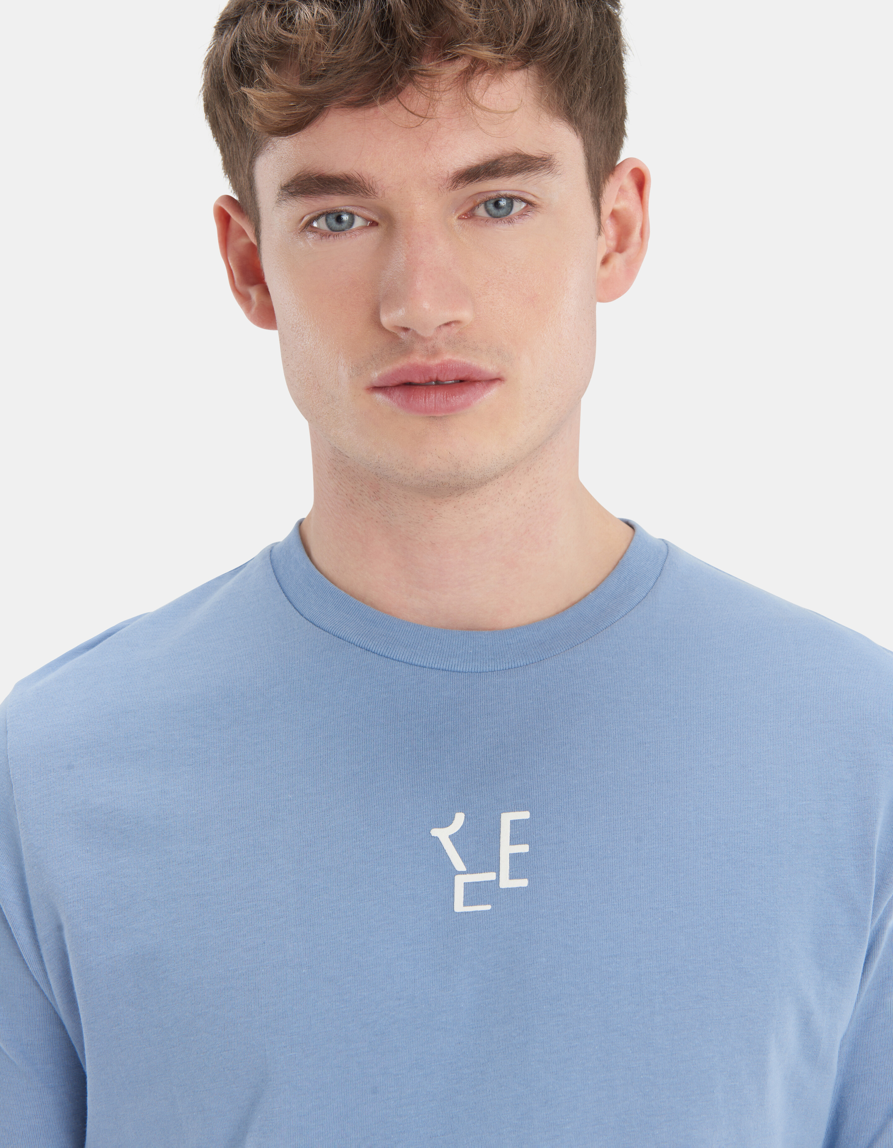 T-Shirt mit kleinem Aufdruck REFILL