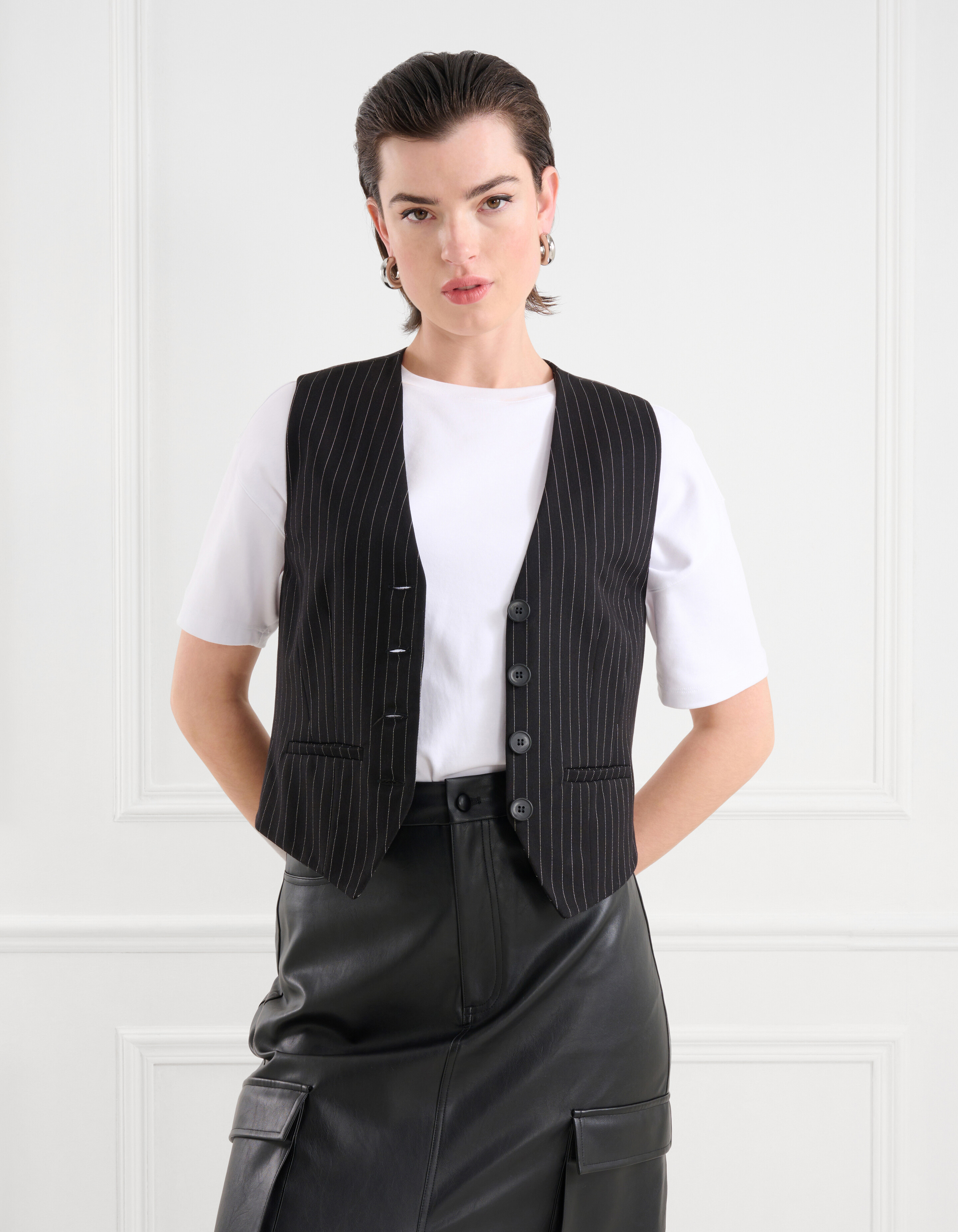 Nadelstreifen-Gilet Schwarz/Weiß SHOEBY WOMEN