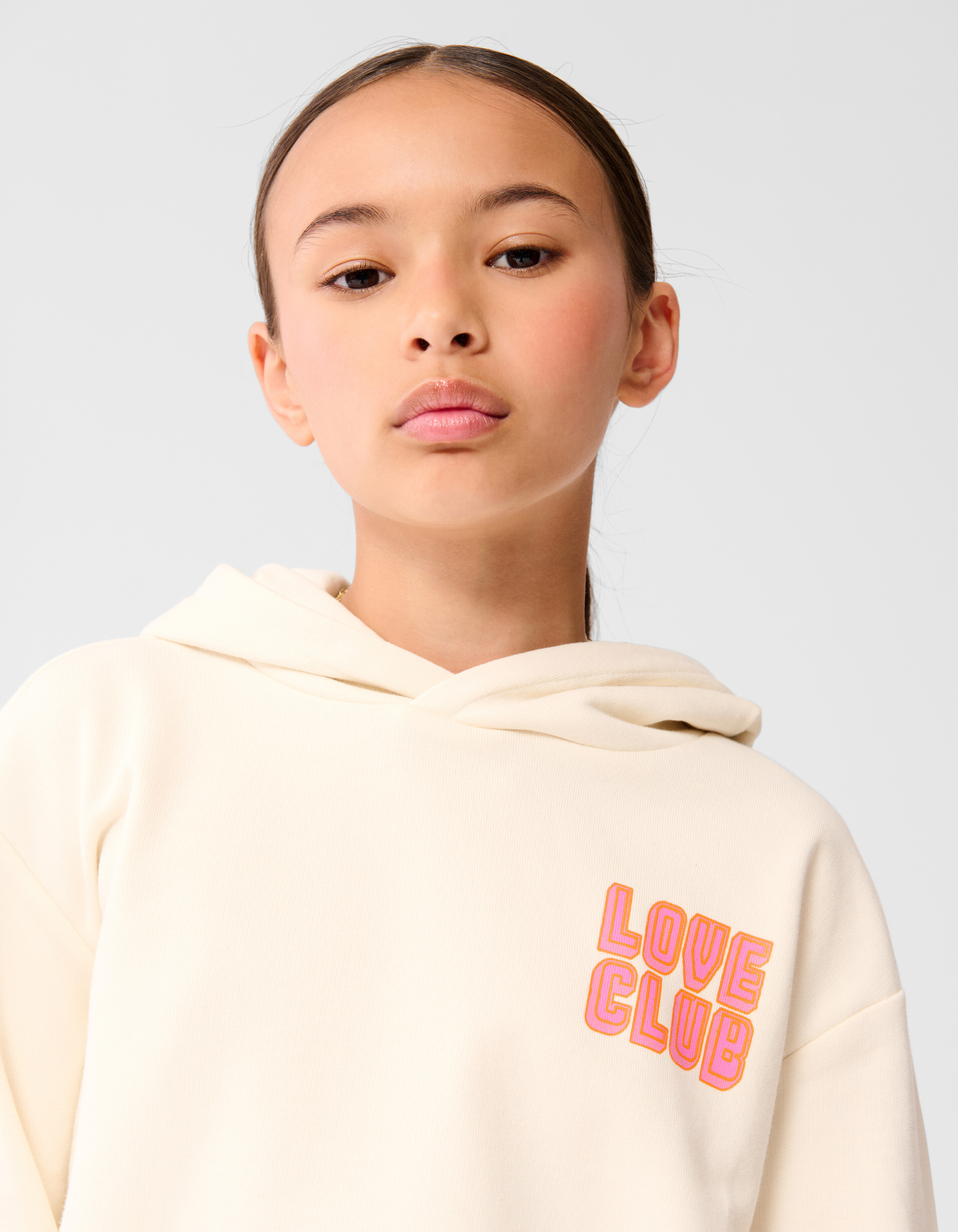 Love Club Kunstwerk Hoodie Off White SHOEBY GIRLS
