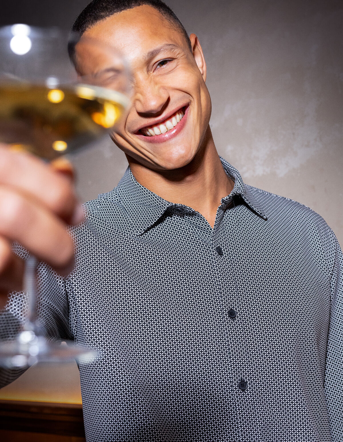 Bedrucktes Logo-Hemd, gebrochenes Wei&szlig; SHOEBY MEN