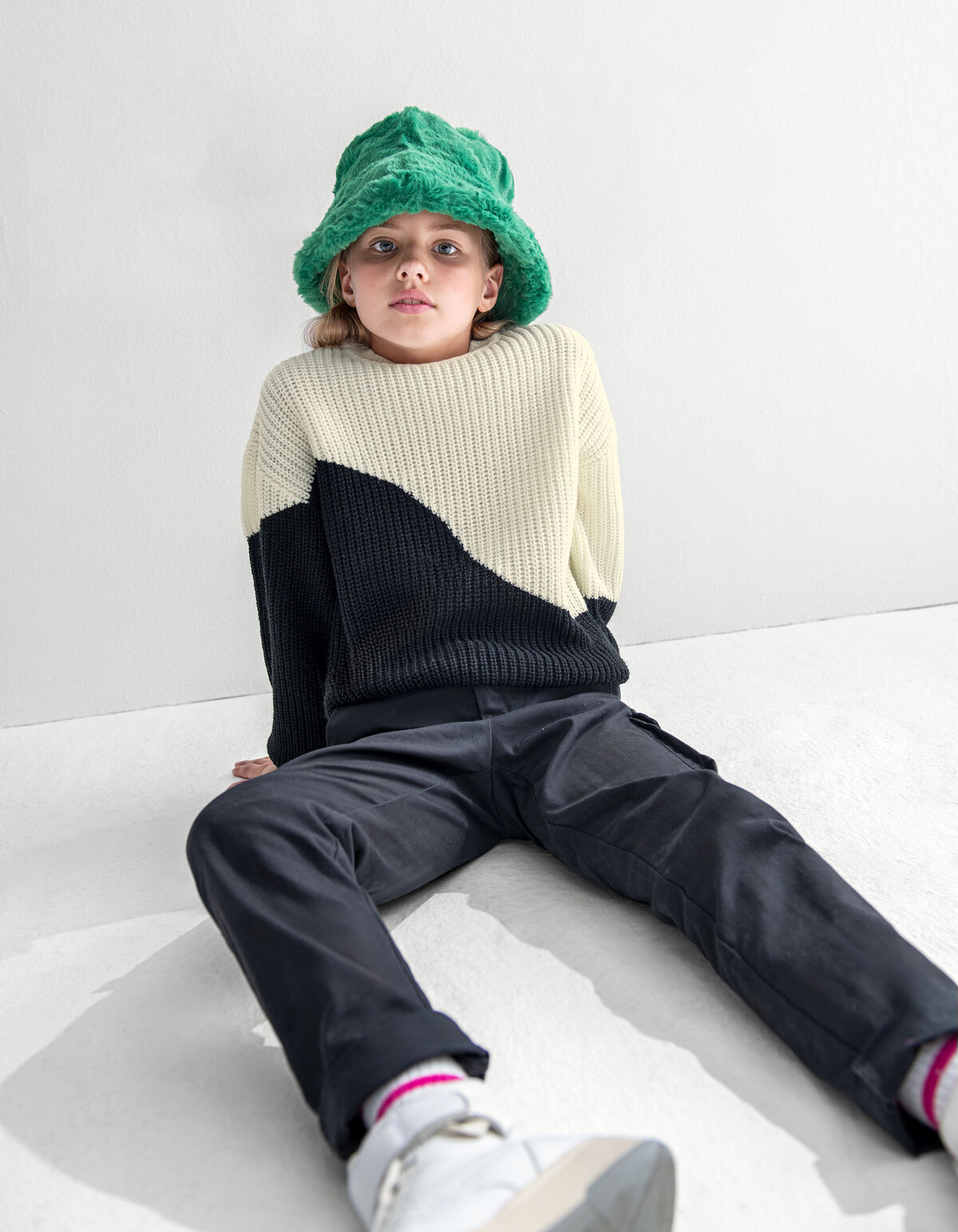 Colourblock Pullover Schwarz/Weiß SHOEBY GIRLS