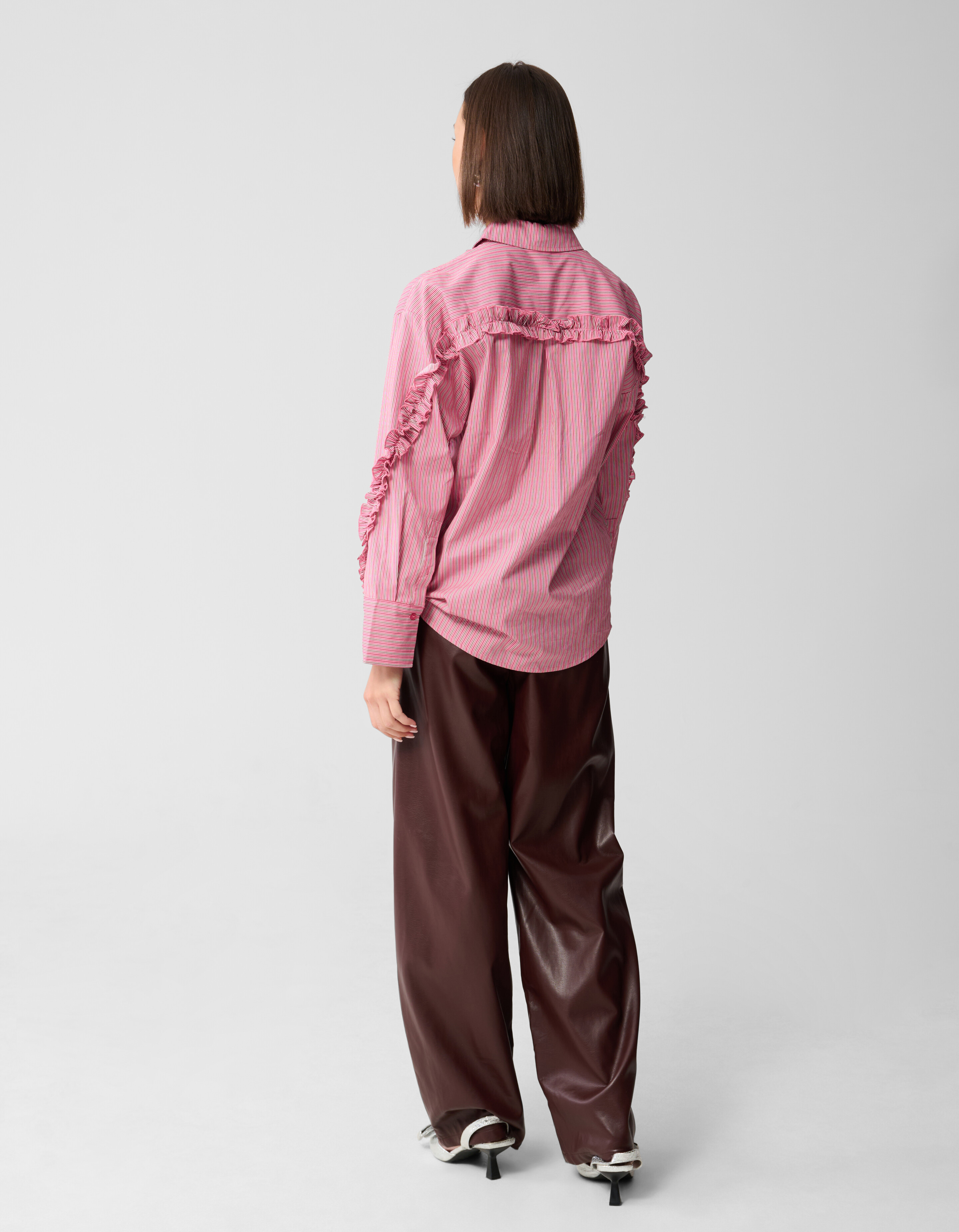 Oversized-Bluse mit Nadelstreifenmuster und Blumen SHOEBY WOMEN