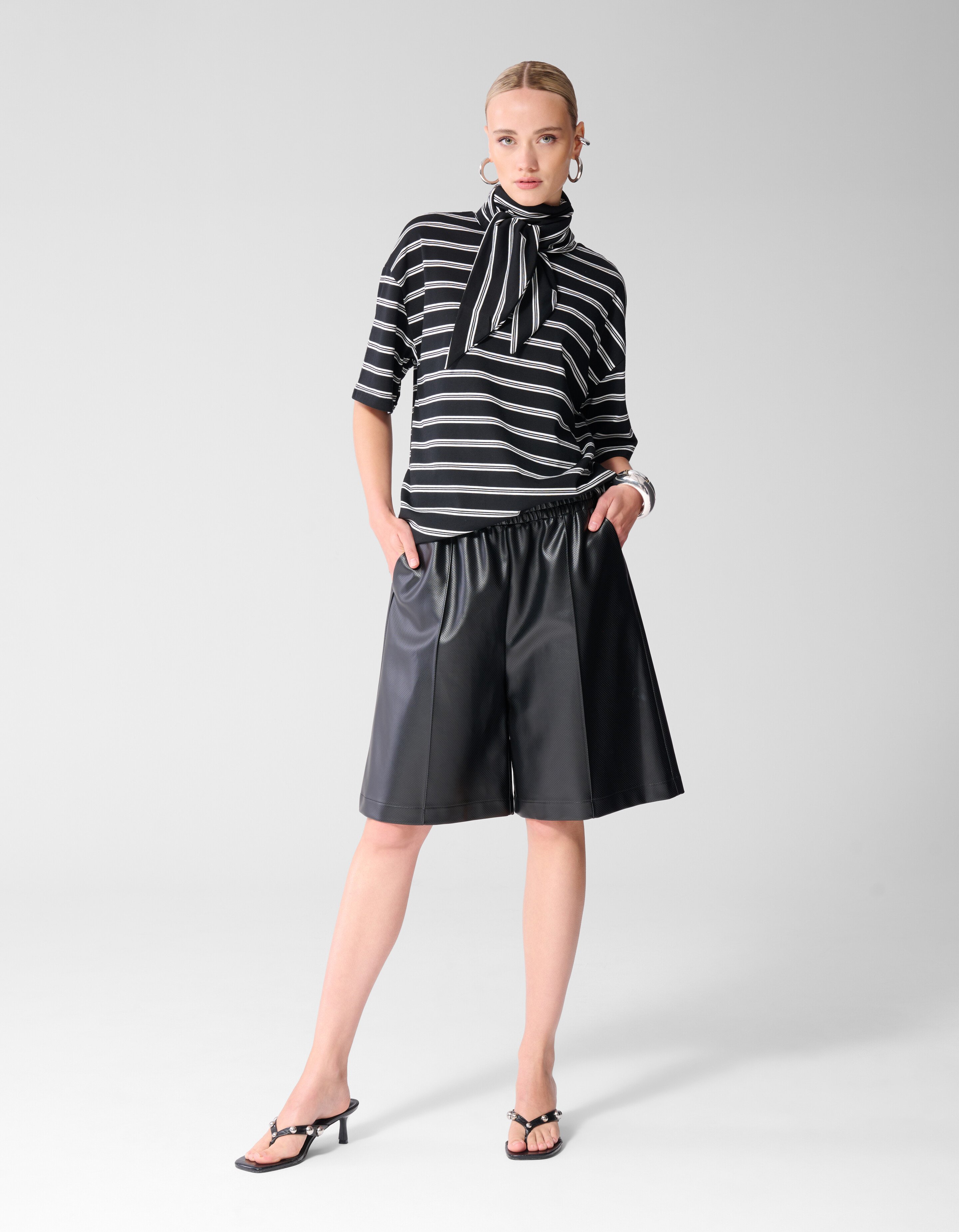 Schal Gestreiftes T-Shirt Schwarz/Wei&szlig; SHOEBY WOMEN