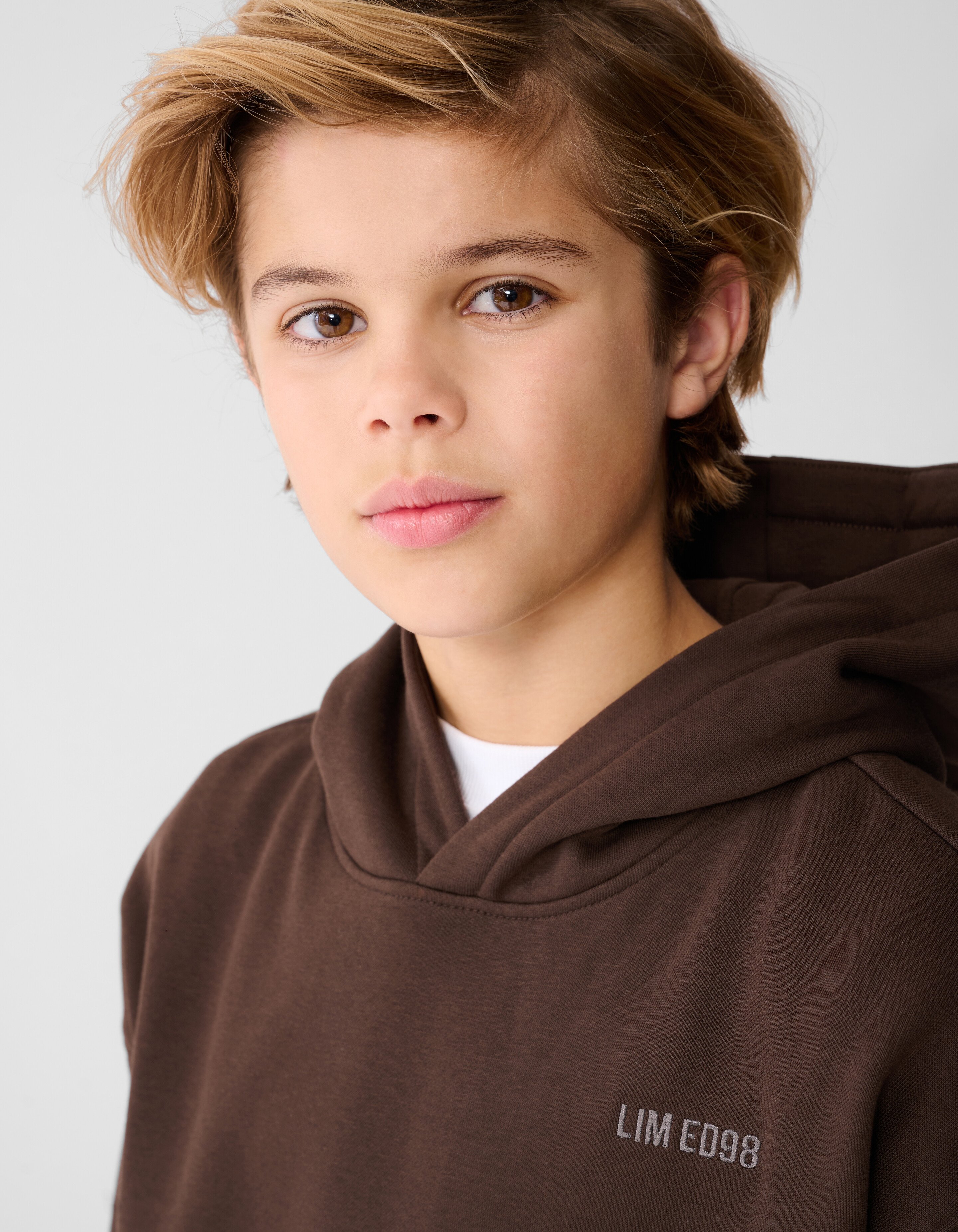 Chill Artwork Hoodie Dunkelbraun SHOEBY BOYS