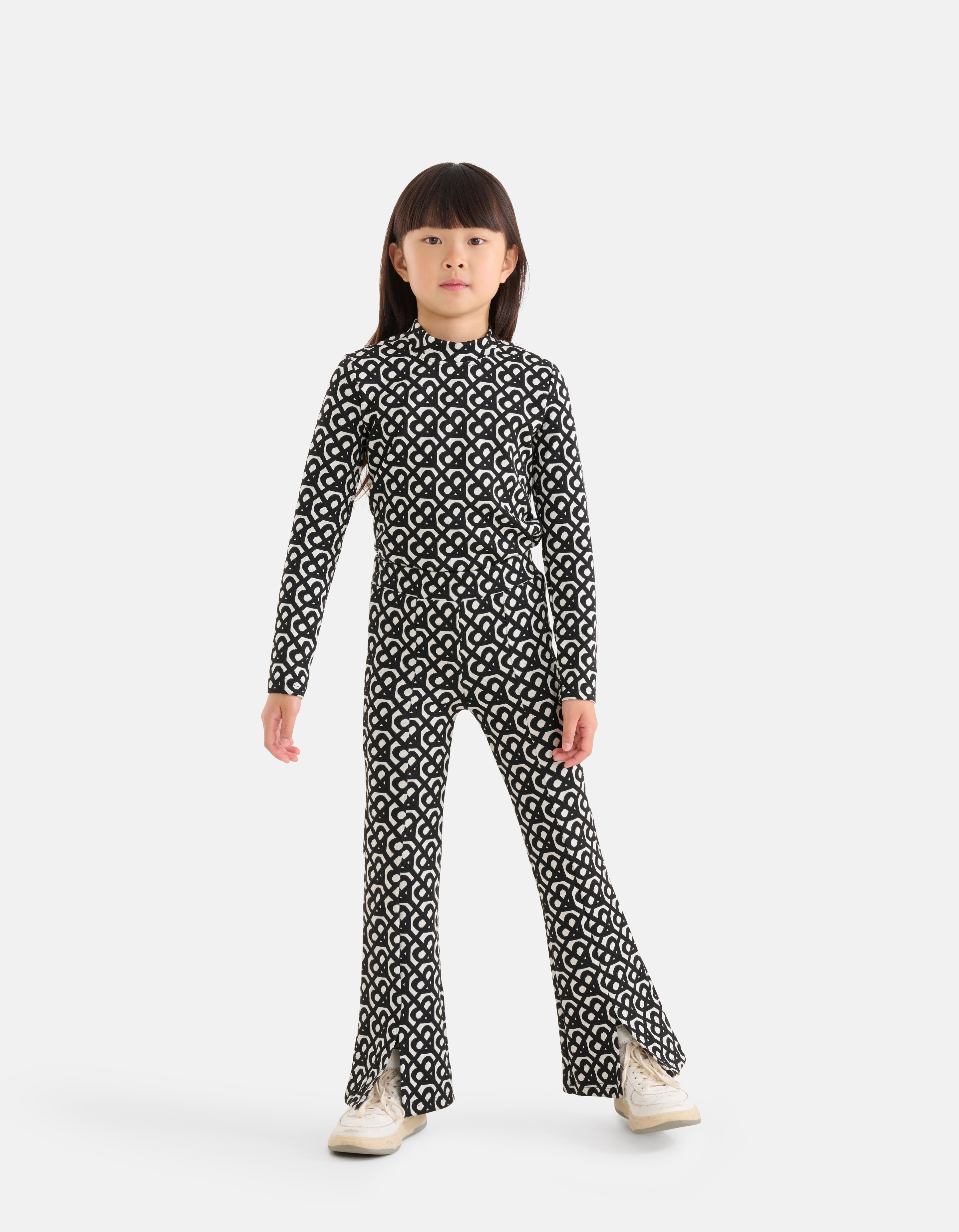 Monogramm-Top Schwarz SHOEBY GIRLS