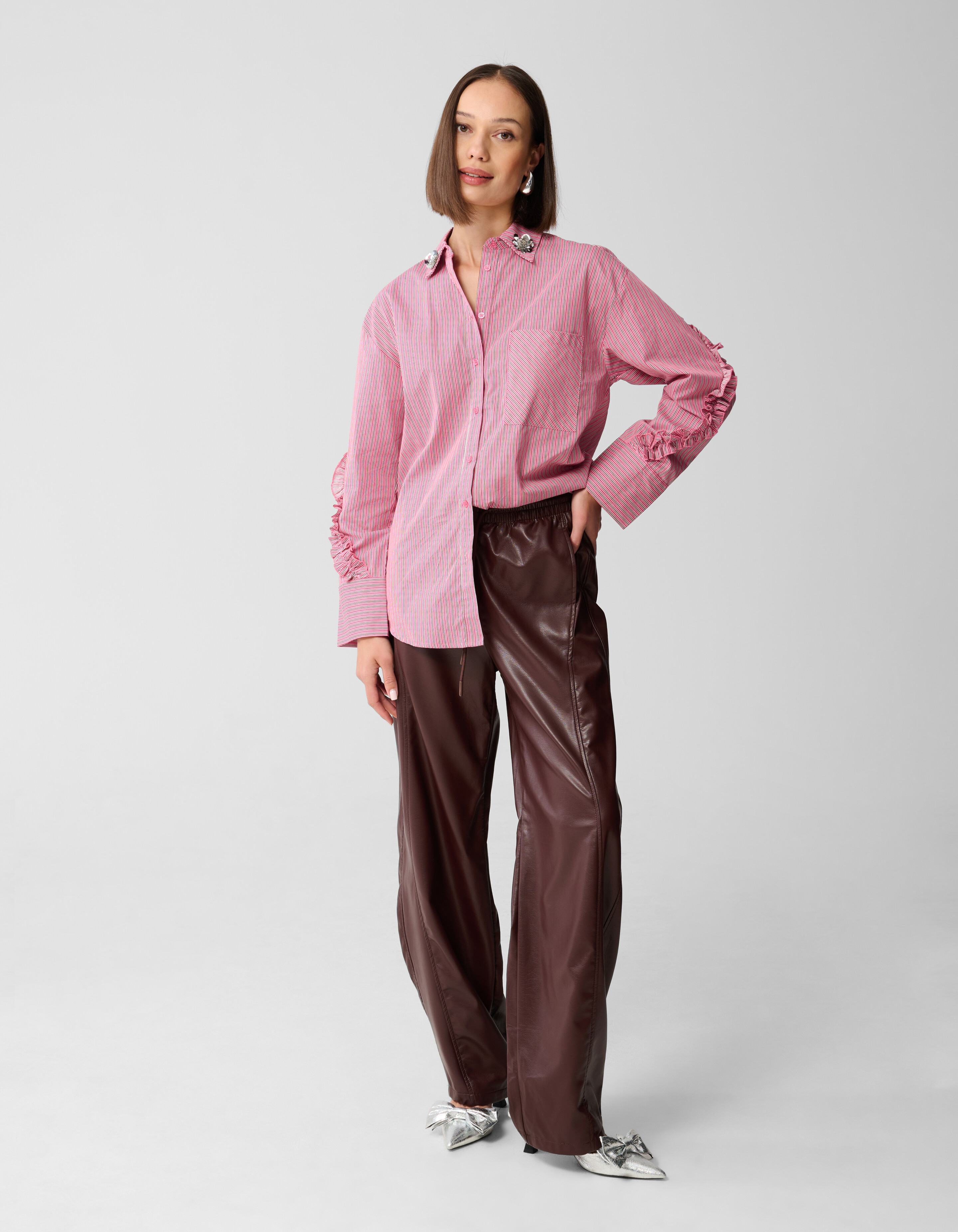Oversized-Bluse mit Nadelstreifenmuster und Blumen SHOEBY WOMEN