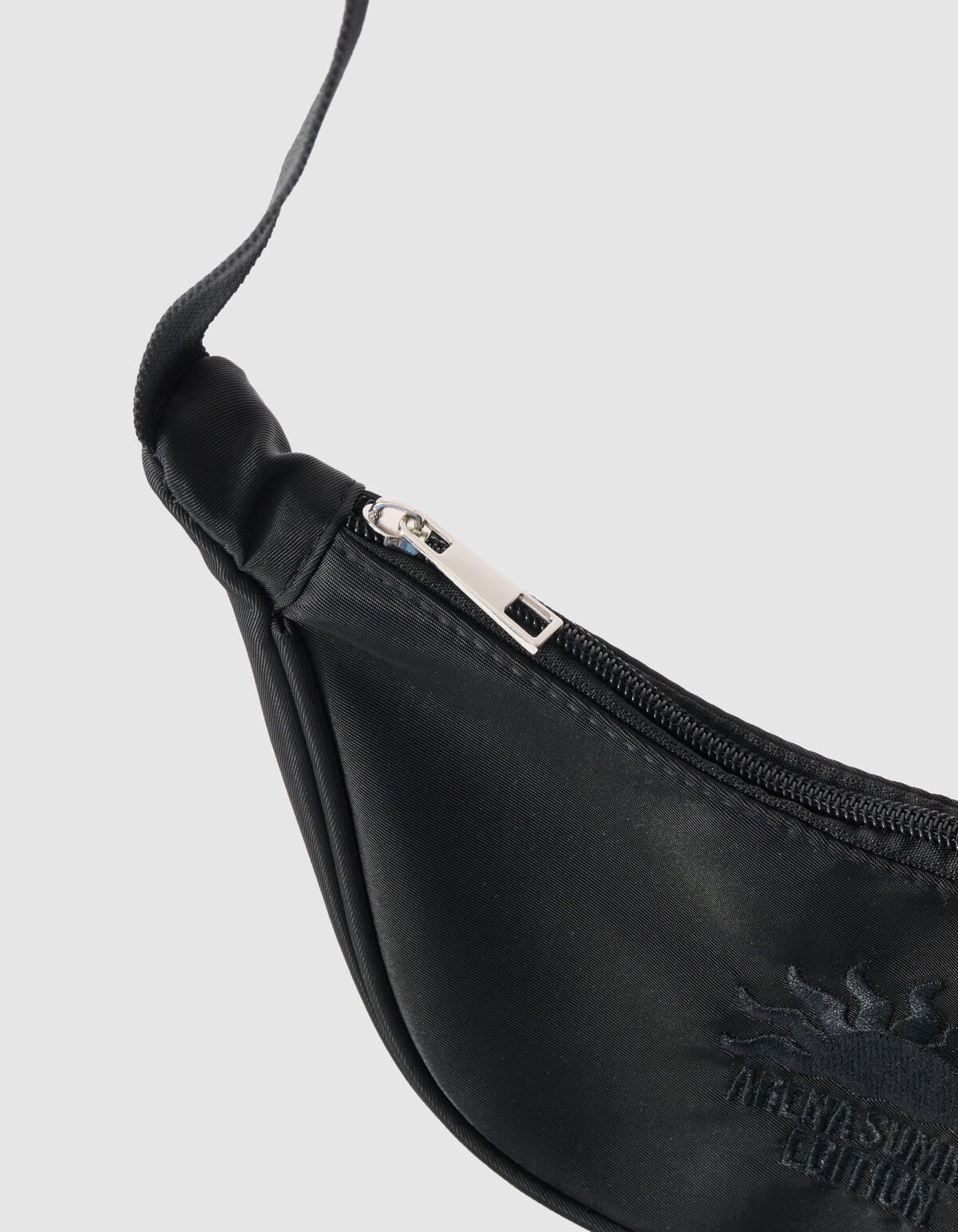 Sun Stickerei Crossbody Tasche Schwarz SHOEBY ACCESSOIRES