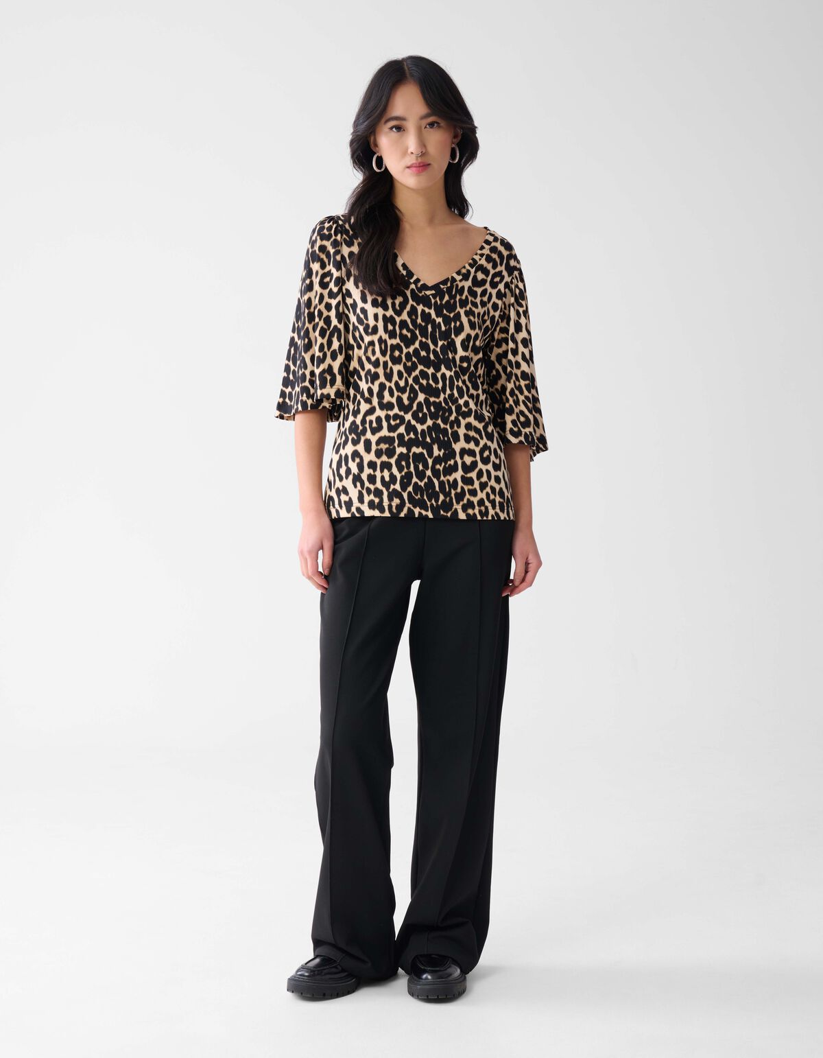 Leopard Ruffle Rib Top Braun! SHOEBY WOMEN