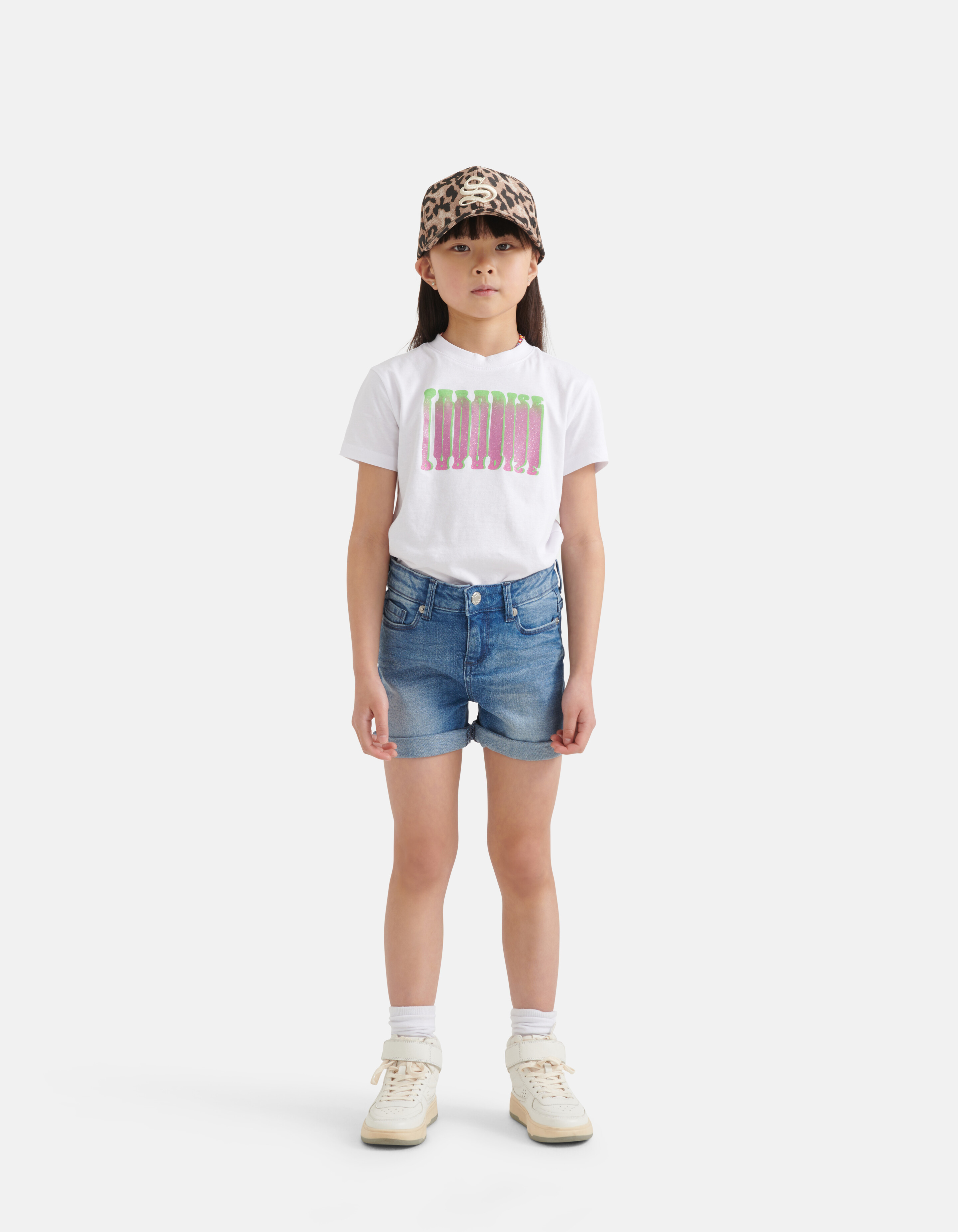 Loose Fit T-Shirt Weiß SHOEBY GIRLS