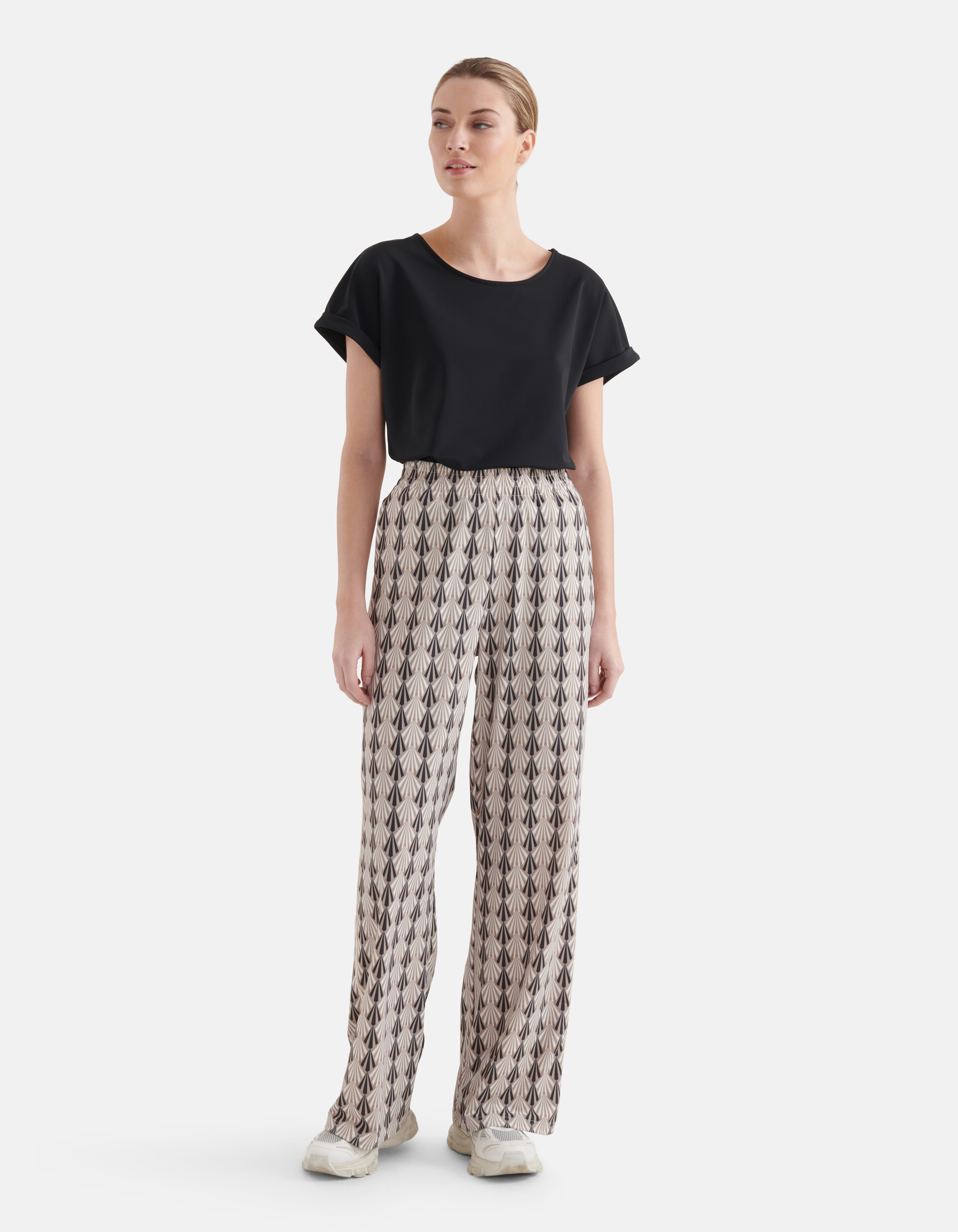 Reise-T-Shirt Schwarz von Mieke SHOEBY WOMEN