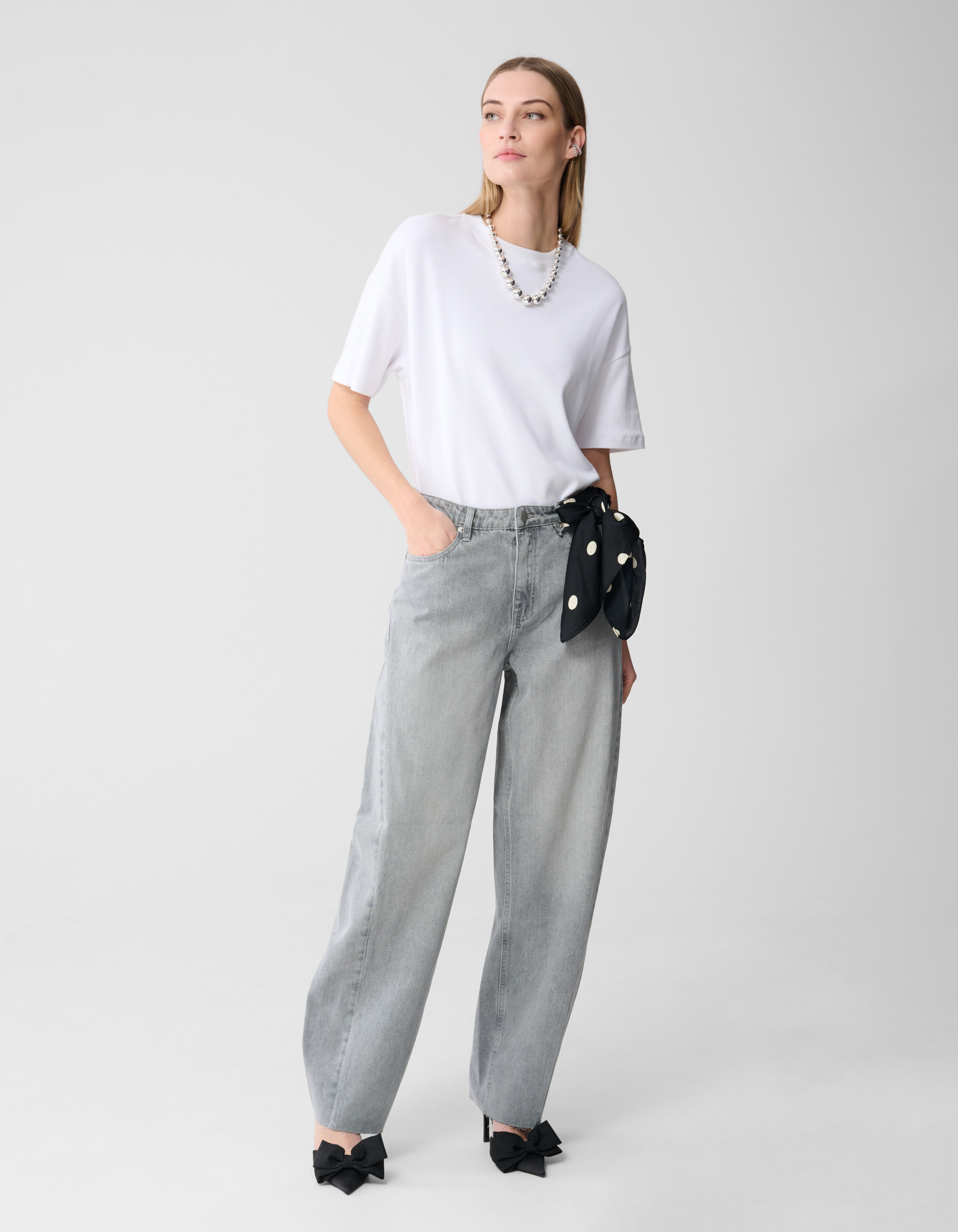 Curved Barrel Fit Jeans Hellgrau SHOEBY WOMEN