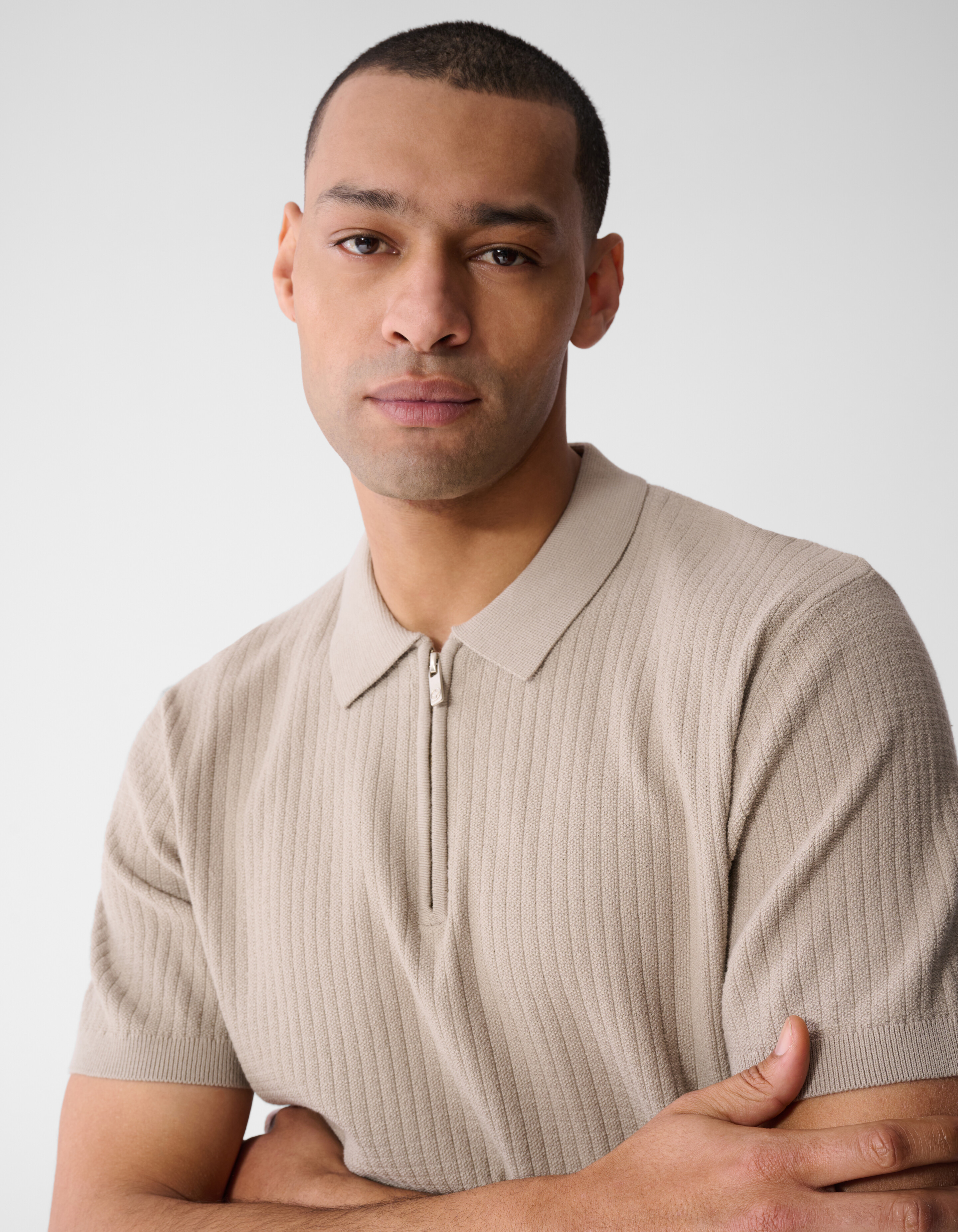 Strick-Polo mit Rei&szlig;verschluss Hellbraun SHOEBY MEN