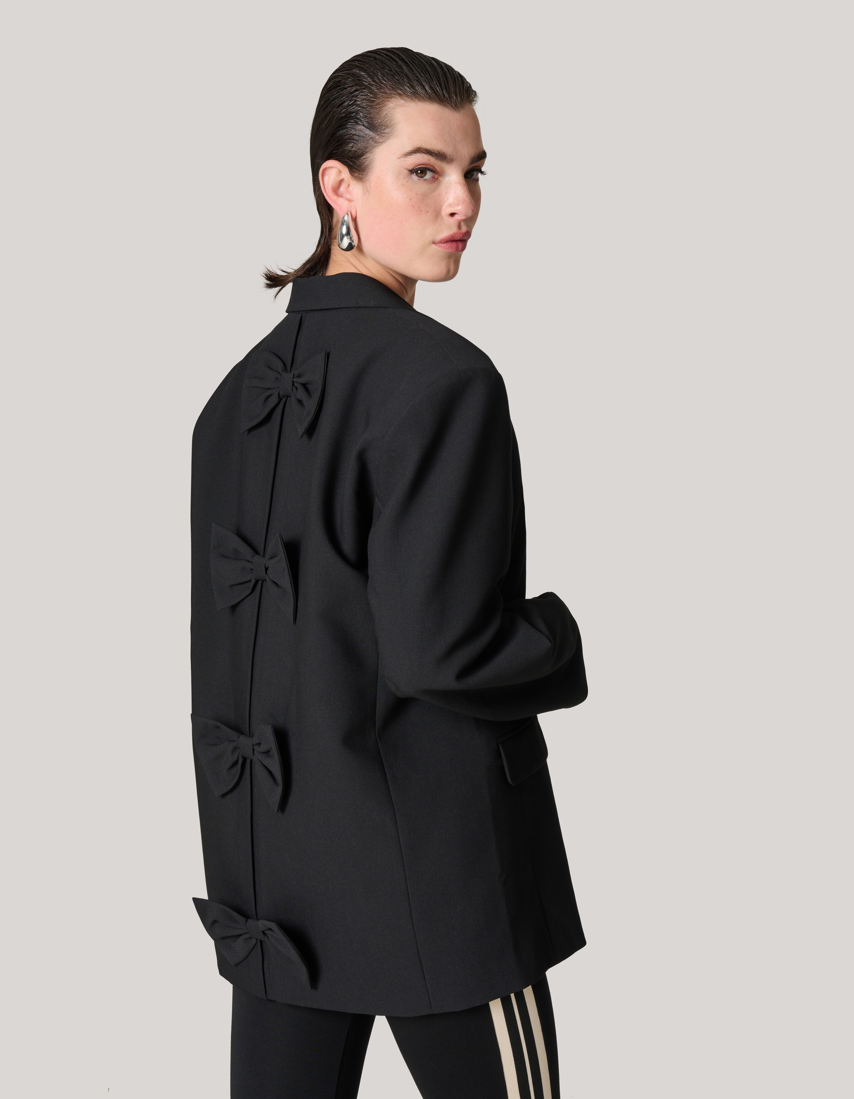 Übergroßer Schleifenblazer Schwarz SHOEBY WOMEN