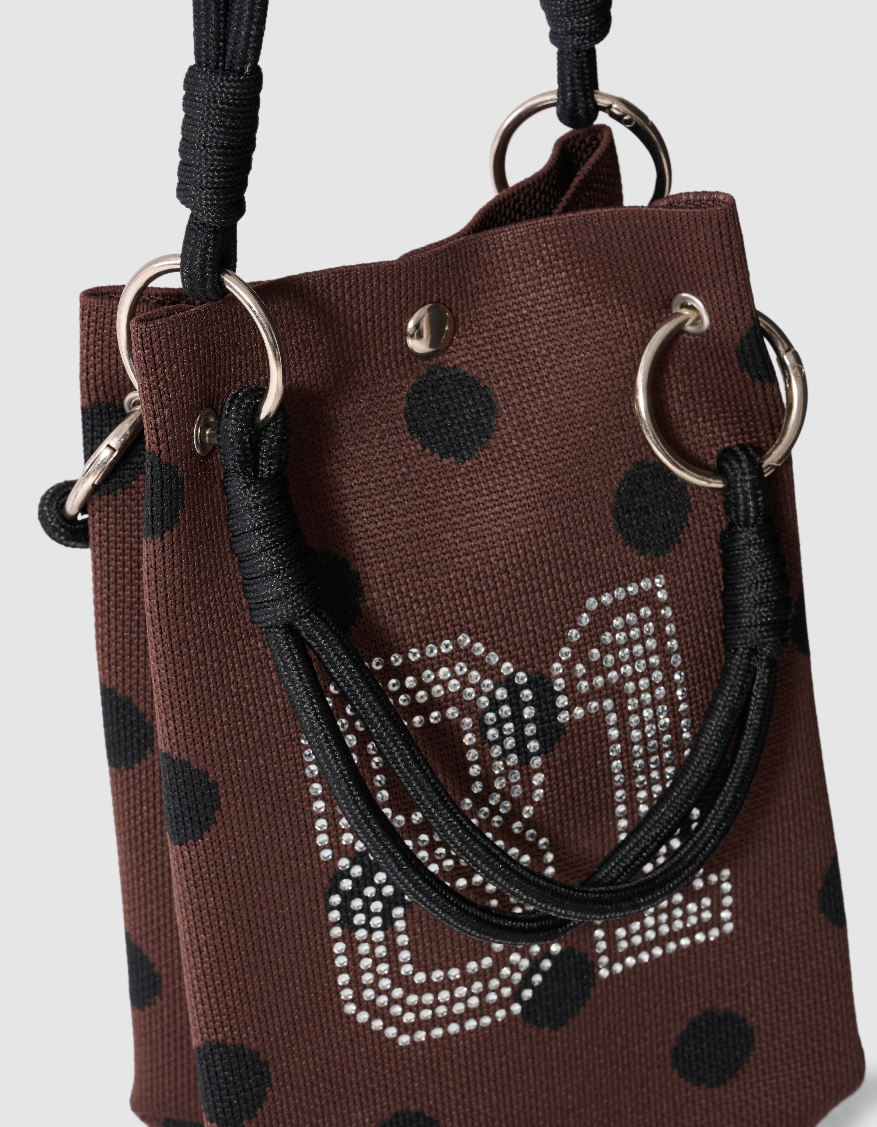 Gestrickte Tasche Mit Zahl Und Punkten Braun SHOEBY ACCESSOIRES
