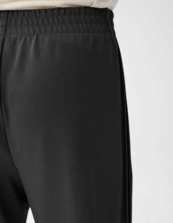 Weit geschnittene Hose Schwarz SHOEBY GIRLS