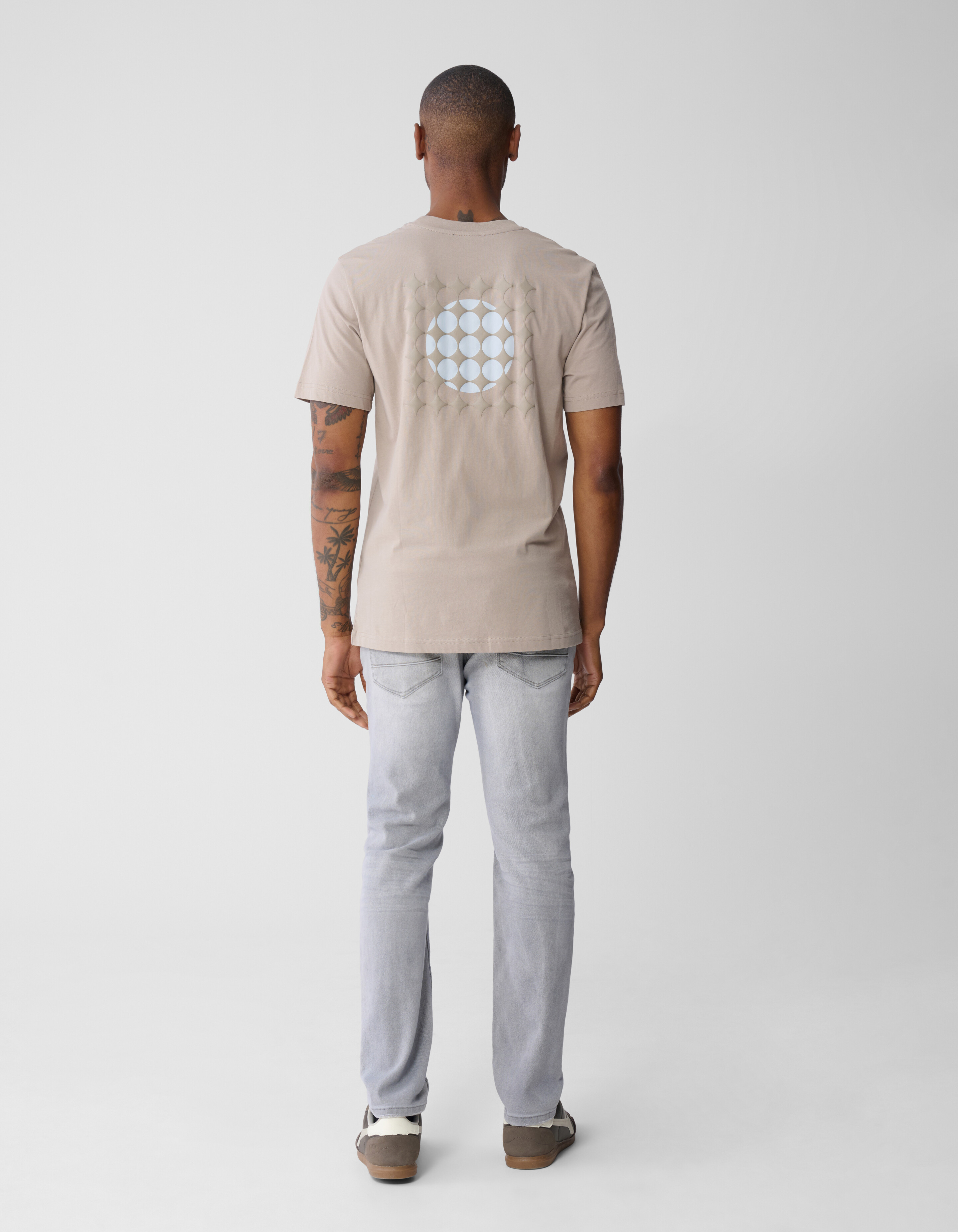 Fading Circle Artwork T-Shirt Hellbraun SHOEBY MEN