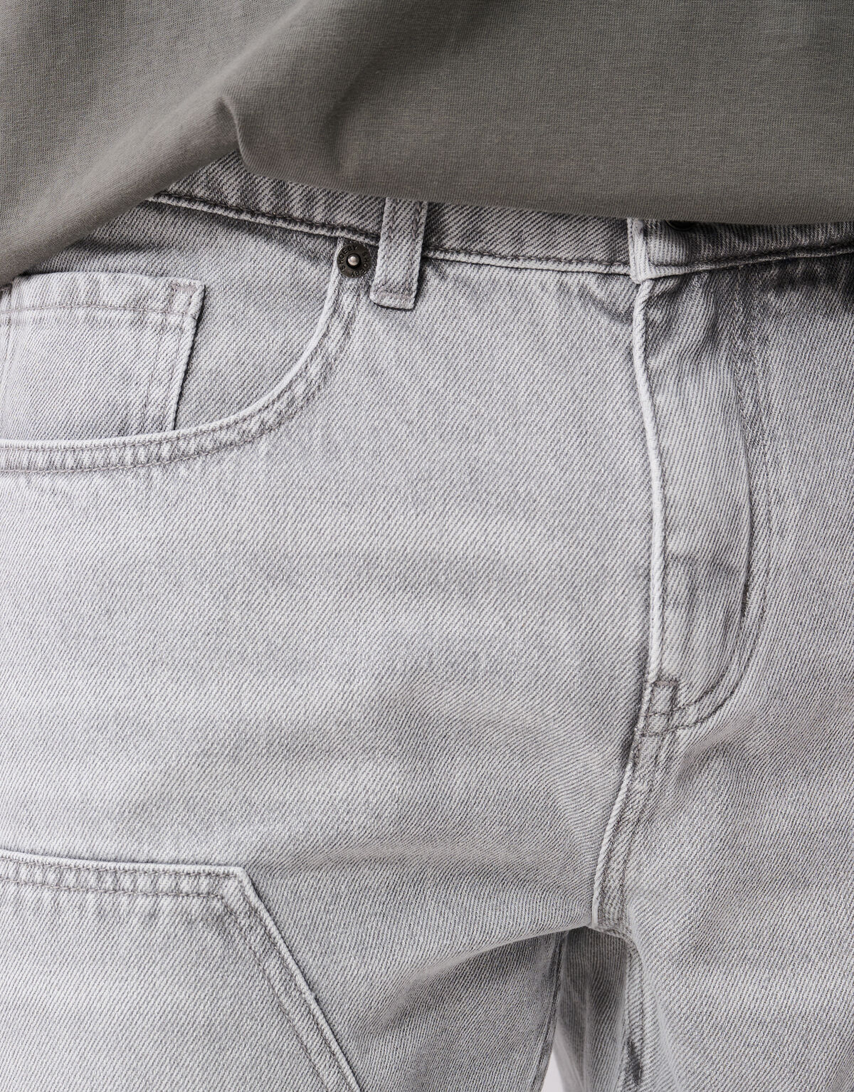Lockere Tapered Fit Jeans Hellgrau L32 SHOEBY MEN
