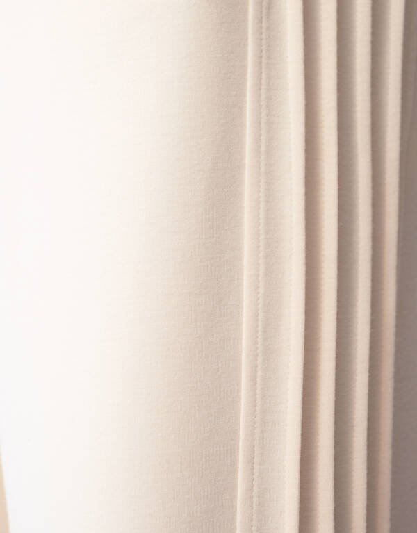 Weite Beinform Hose Gebrochen Weiß Bei Fred SHOEBY WOMEN