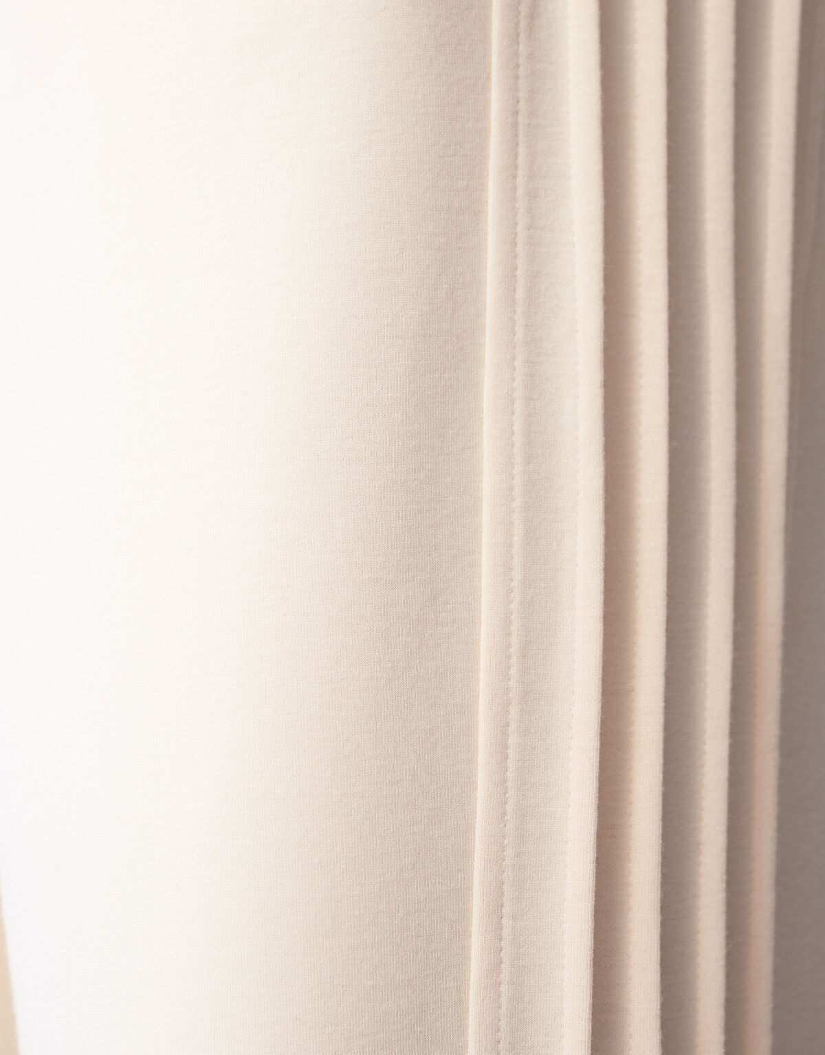 Weite Beinform Hose Gebrochen Weiß Bei Fred SHOEBY WOMEN