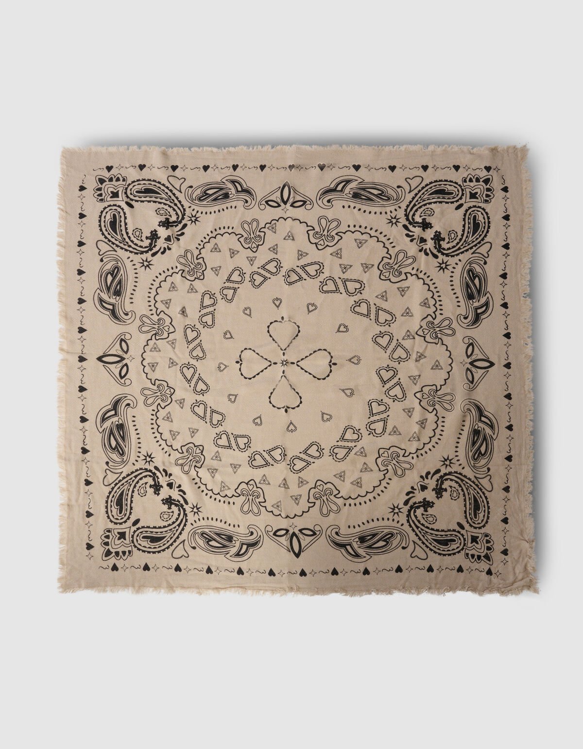 Quadratischer Schal mit Paisleymuster in Beige SHOEBY ACCESSOIRES