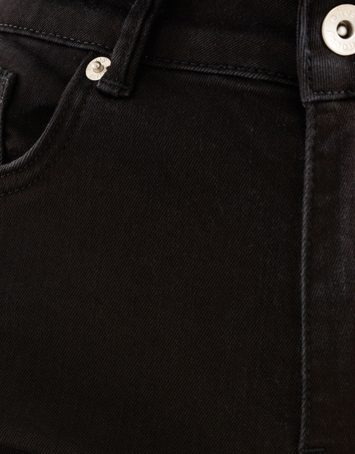 Ausgestellte, gespülte Denim-Jeans Schwarz SHOEBY WOMEN