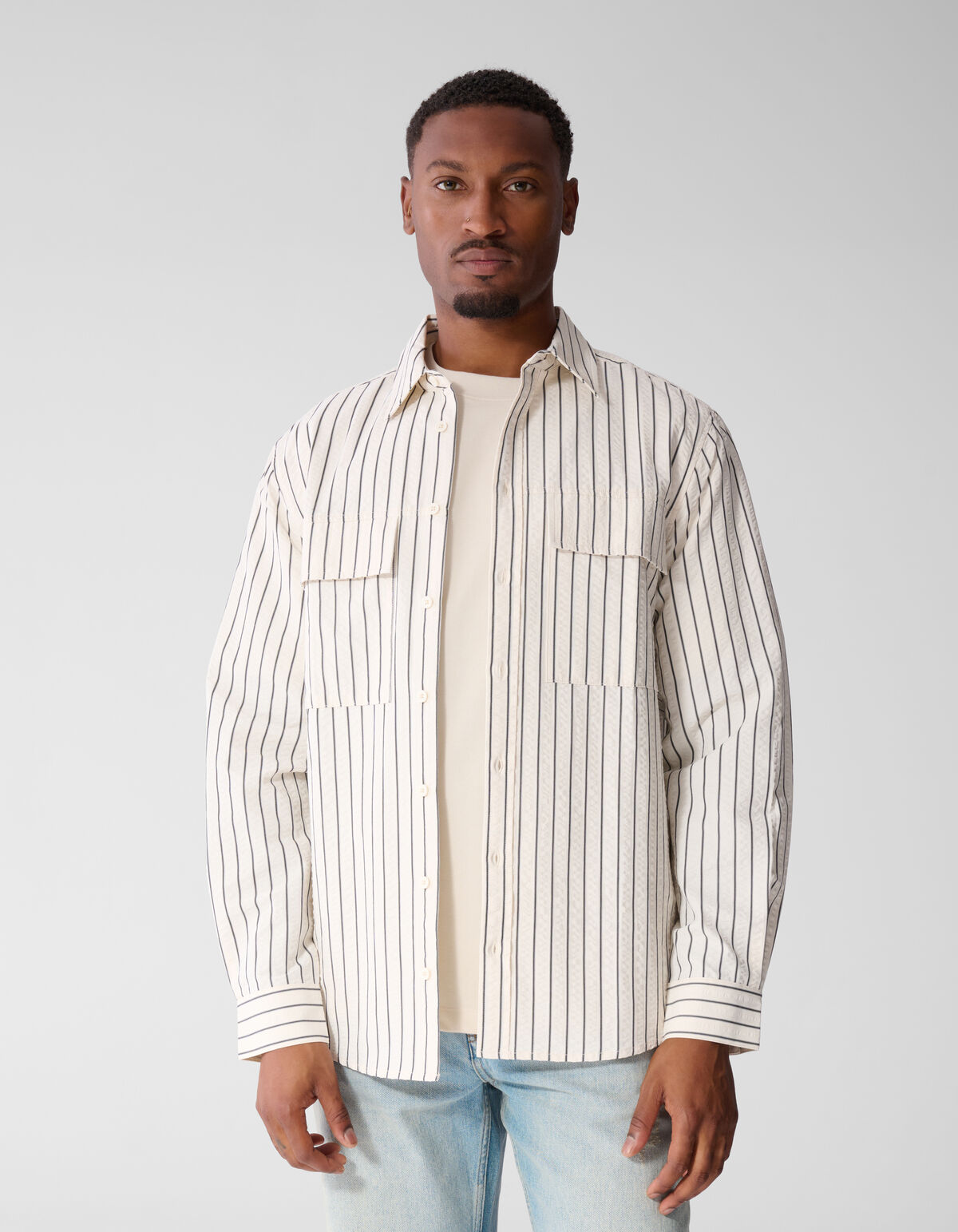 Seersucker-Nadelstreifen-Overshirt Off-White SHOEBY MEN