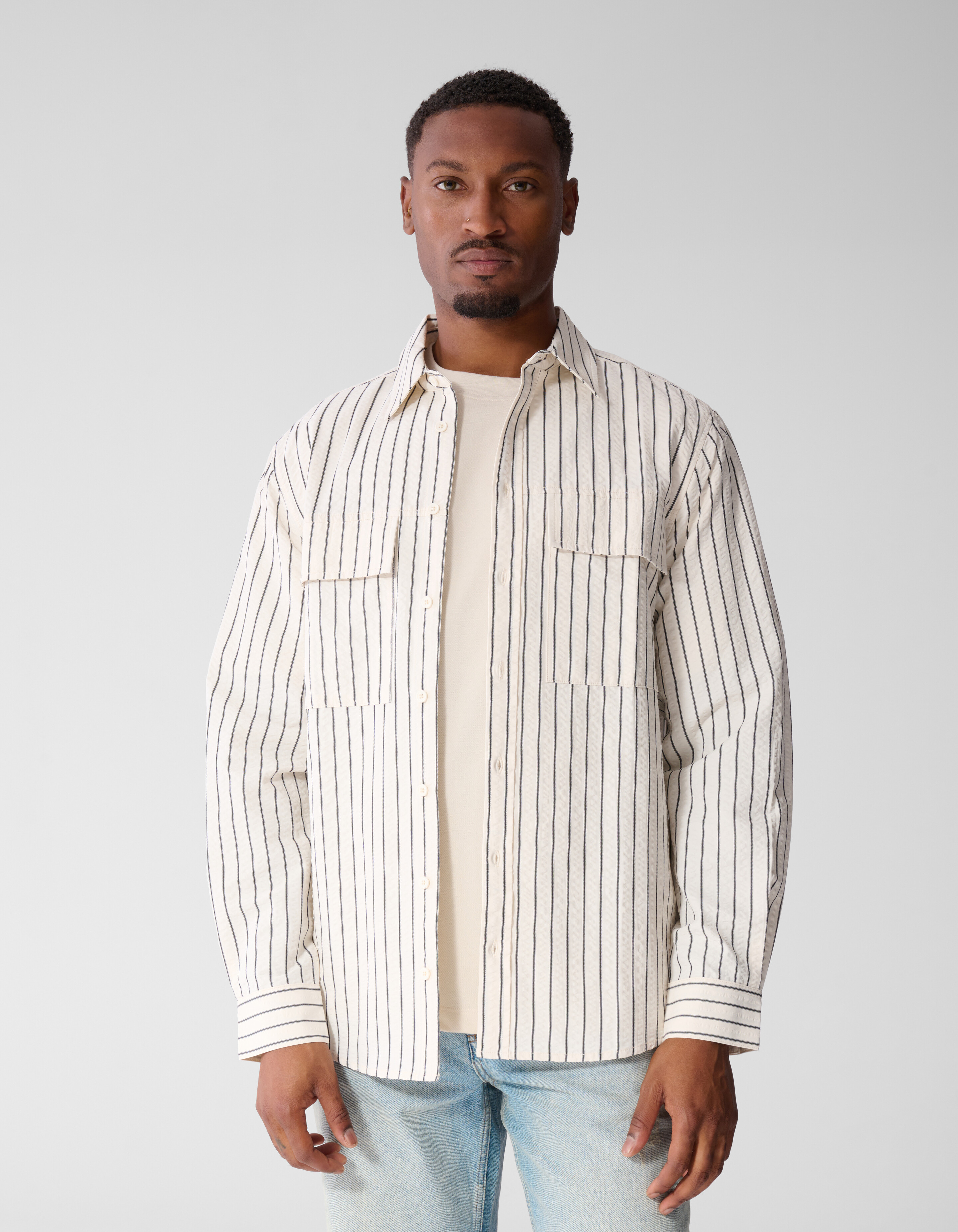 Seersucker-Nadelstreifen-Overshirt Off-White SHOEBY MEN