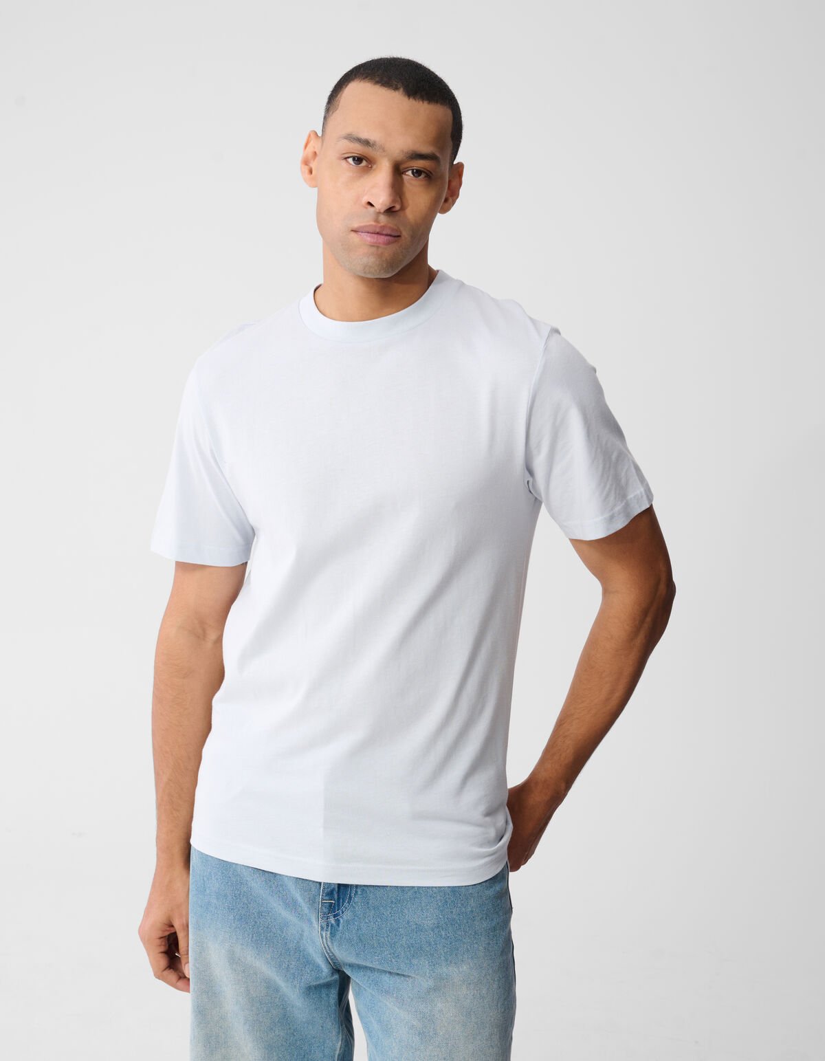 Fading Circle Artwork T-Shirt Hellblau SHOEBY MEN