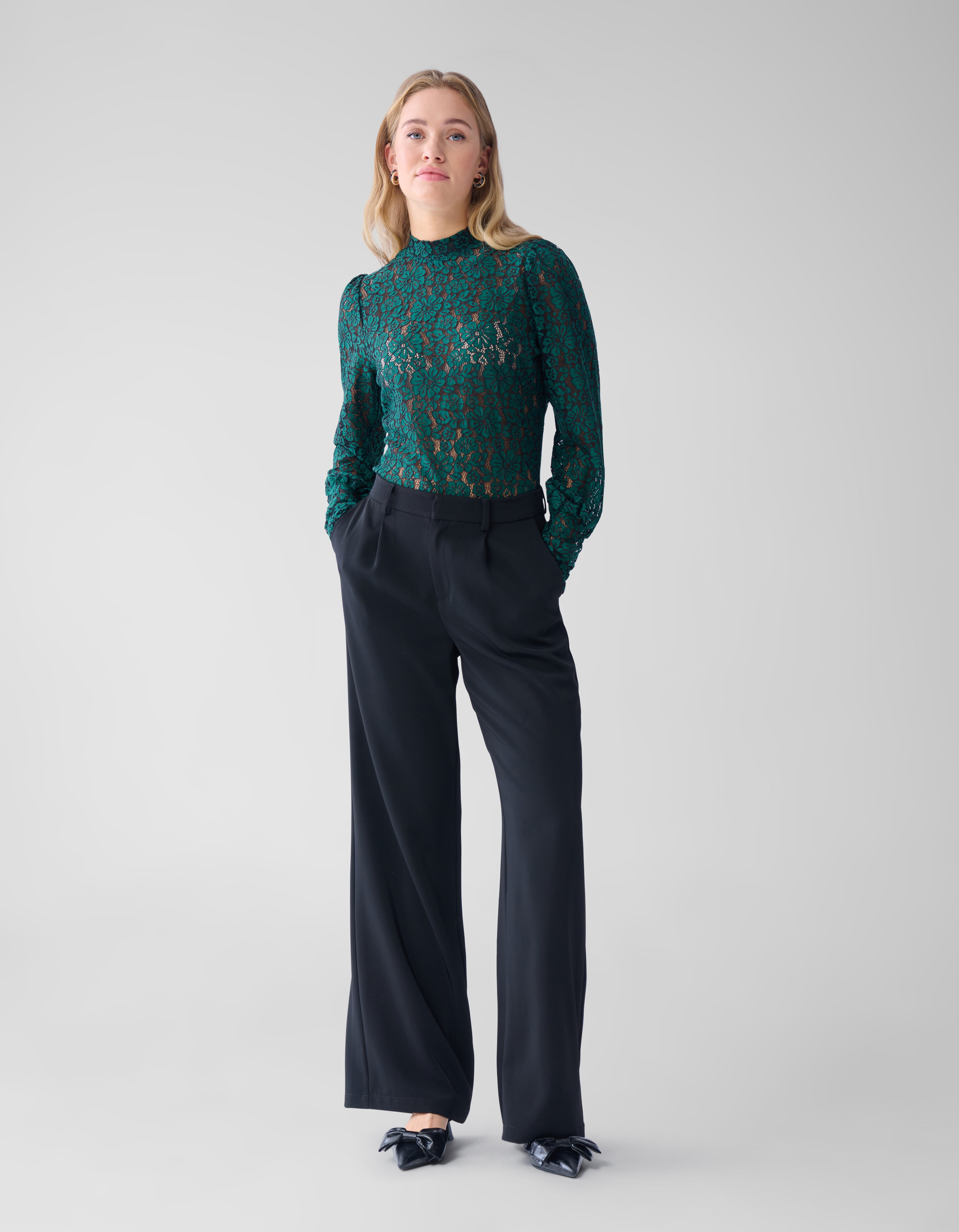 Two Tone Lace Top Dunkelgrün SHOEBY WOMEN