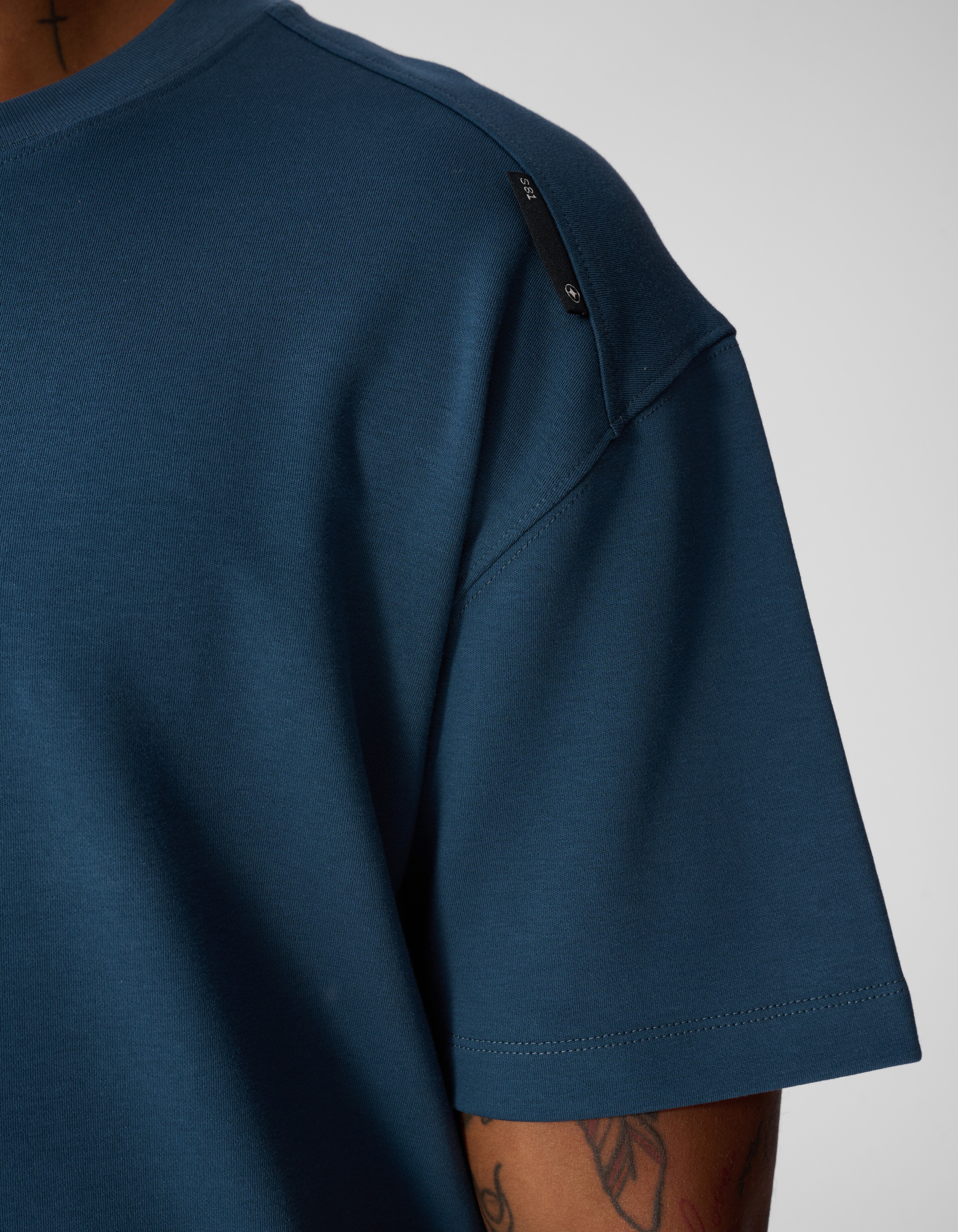 Basic-Label-T-Shirt Blau SHOEBY MEN