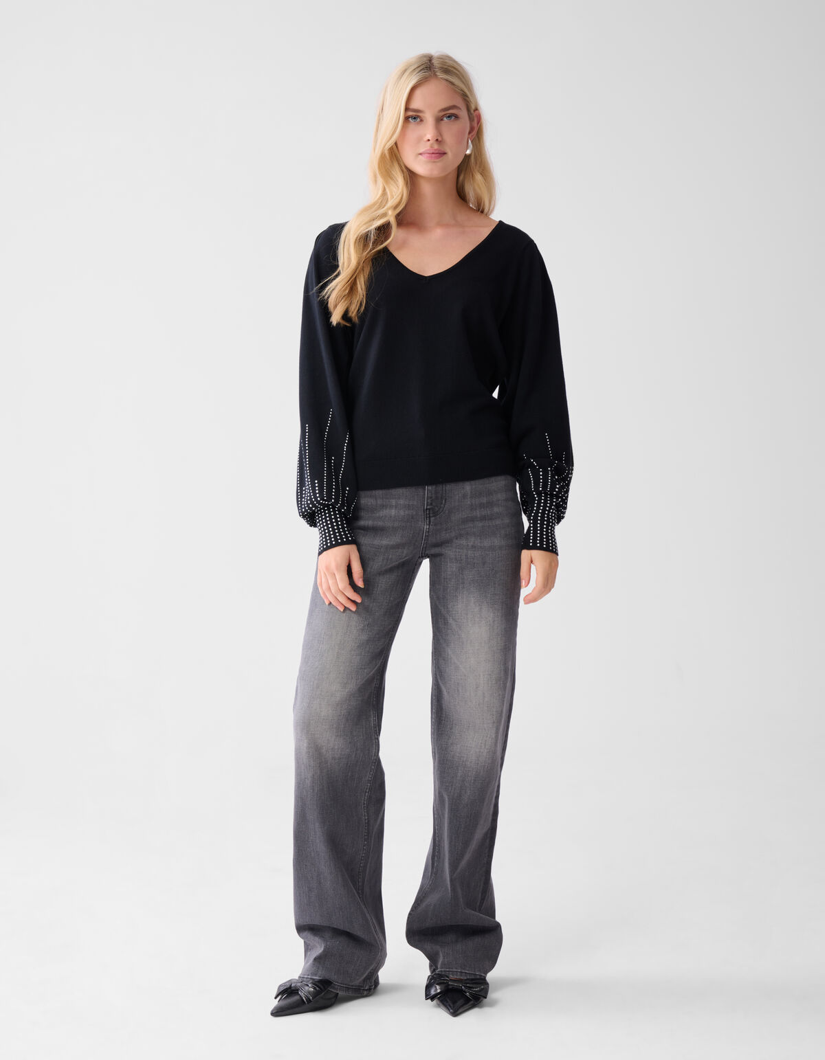 Gestrickter Pullover mit V-Ausschnitt und Nieten S SHOEBY WOMEN