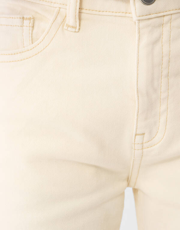 Barrel Fit Jeans Gebrochen Wei&szlig; SHOEBY GIRLS